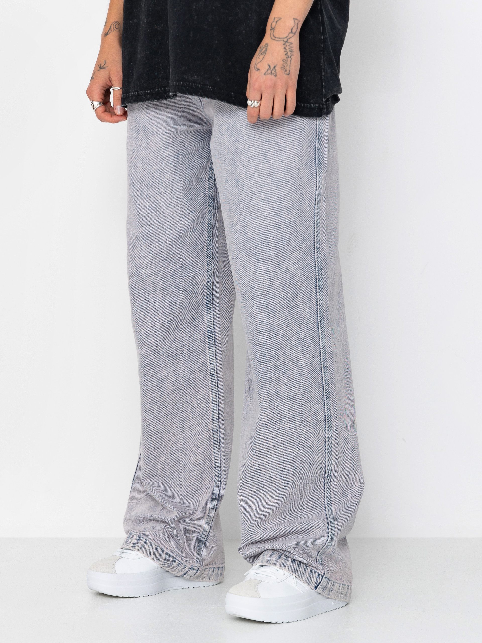 [LOW CLASSIC] / ☆ 25SS LOOSE-FIT JEANS / GREY BLUE Low Classic Loose Fit Jeans Blue – Laced