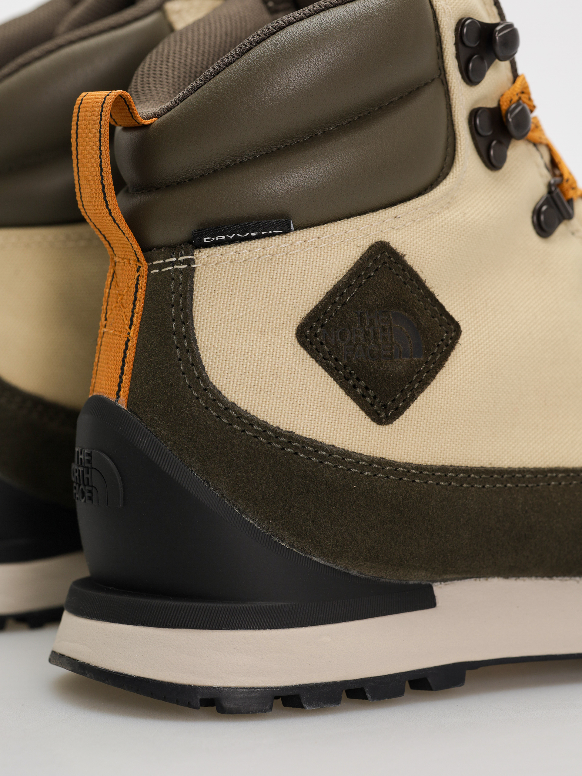 Buty The North Face Back To Berkeley Iv Textile Wp (gravel/new taupe green)