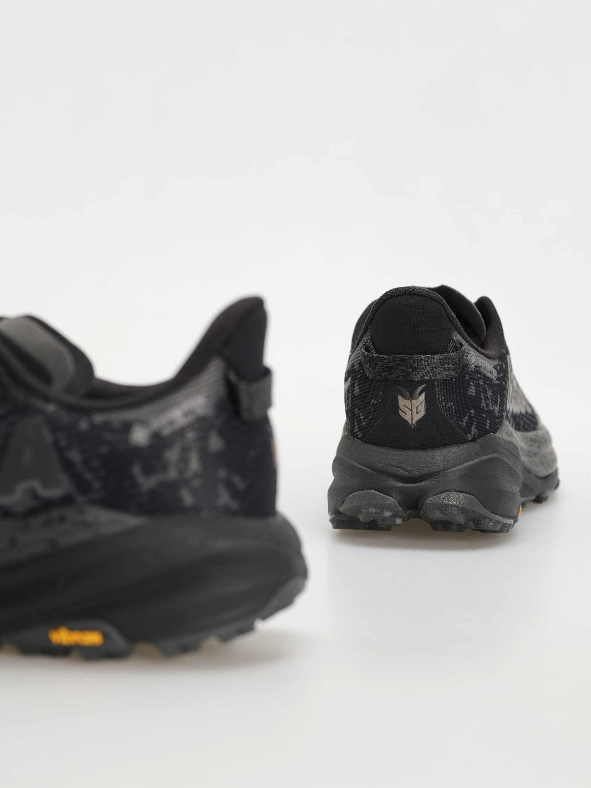 Buty Hoka Speedgoat 6 GTX (black/outer orbit)