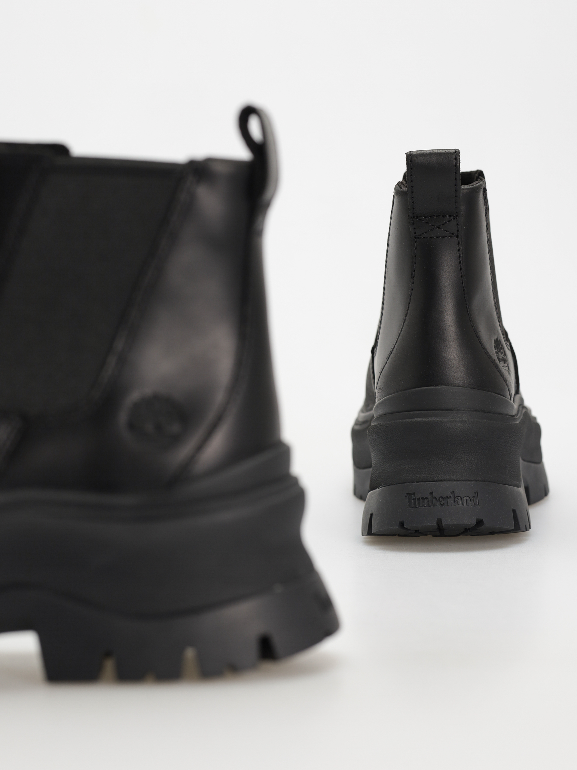 Buty zimowe Timberland Roxie Lane Mid Chelsea Wmn (black full grain)