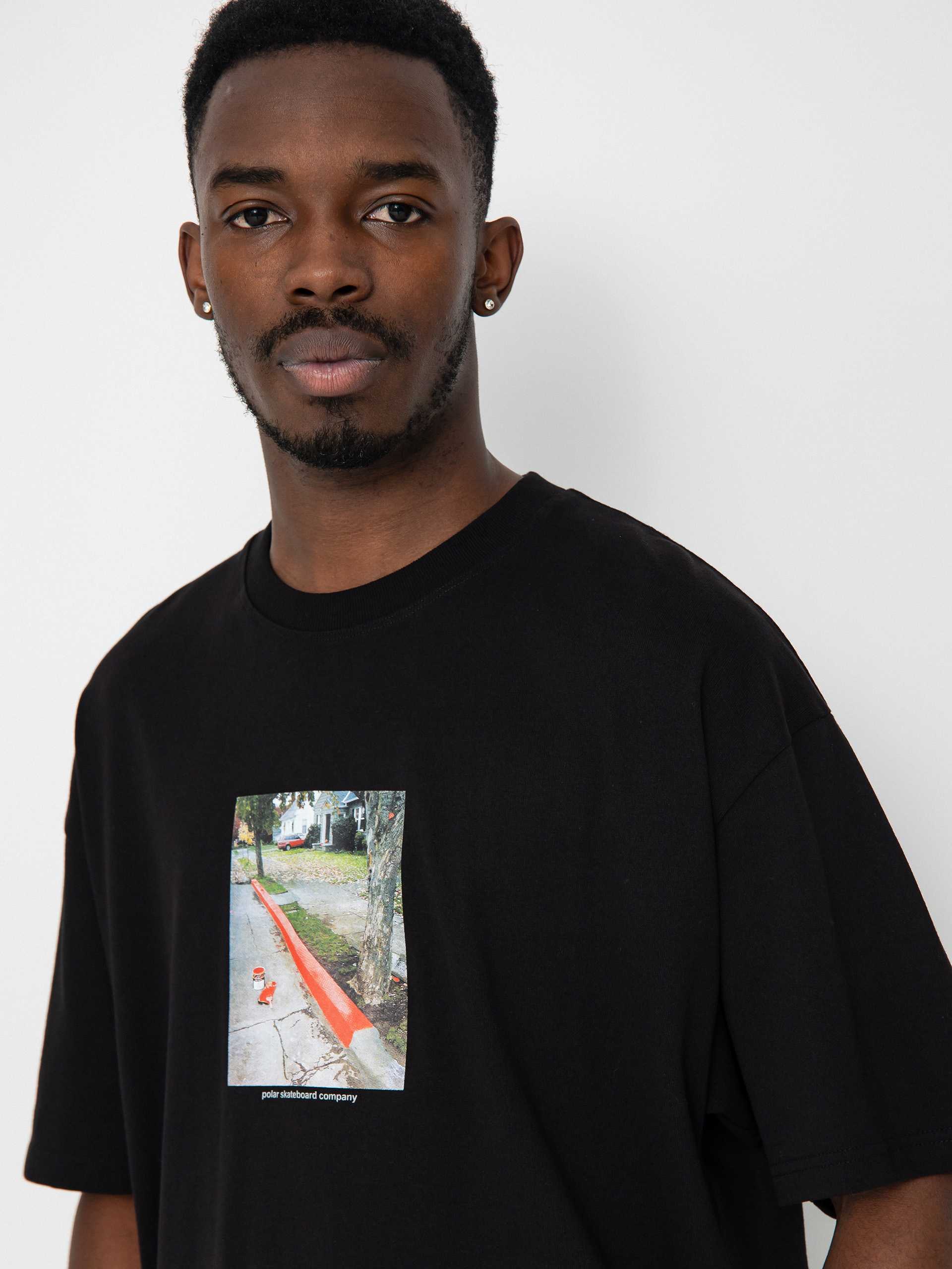 T-shirt Polar Skate Red Curb (black)