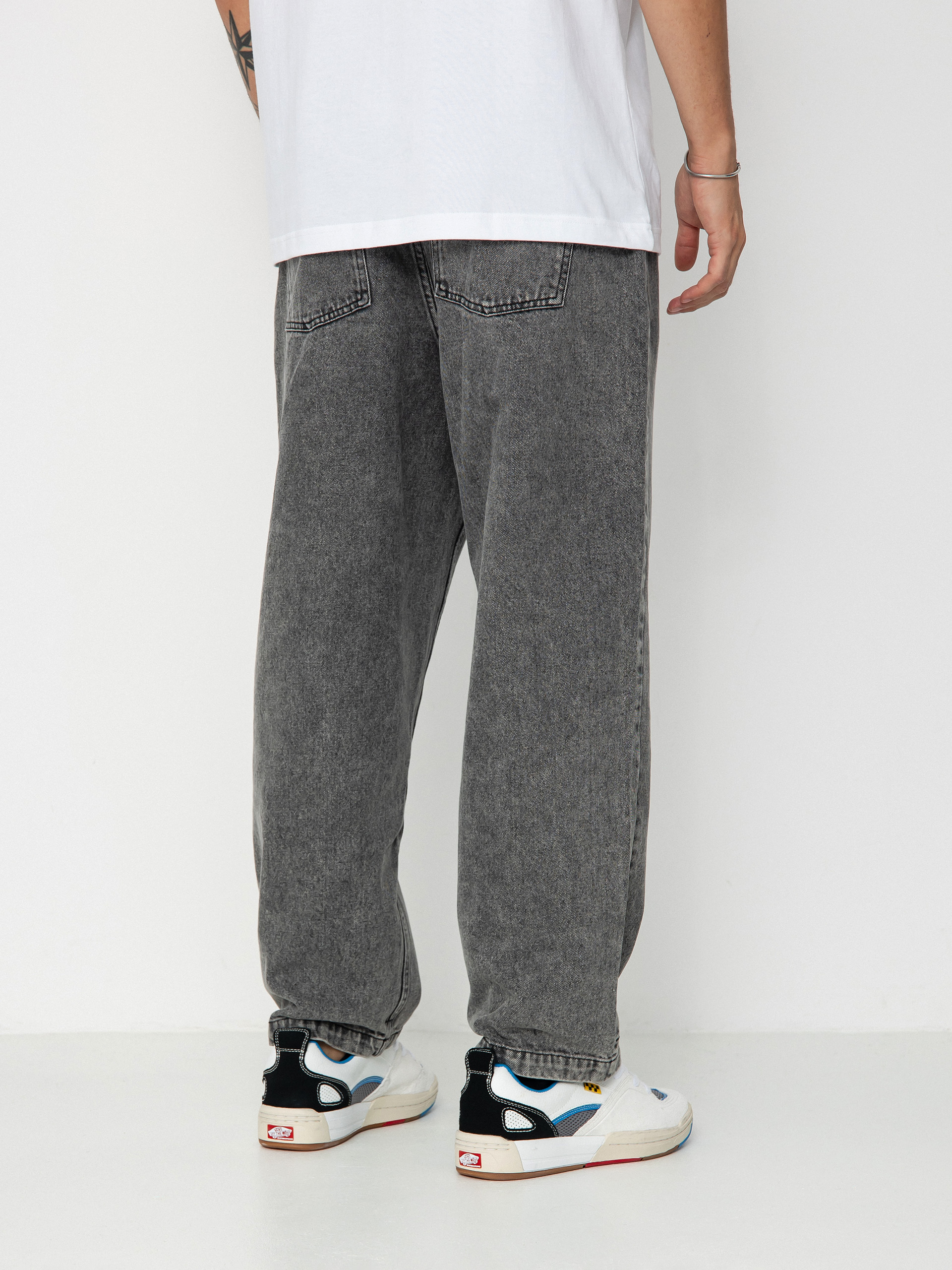 Spodnie Santa Cruz Big Pants (black acid wash)