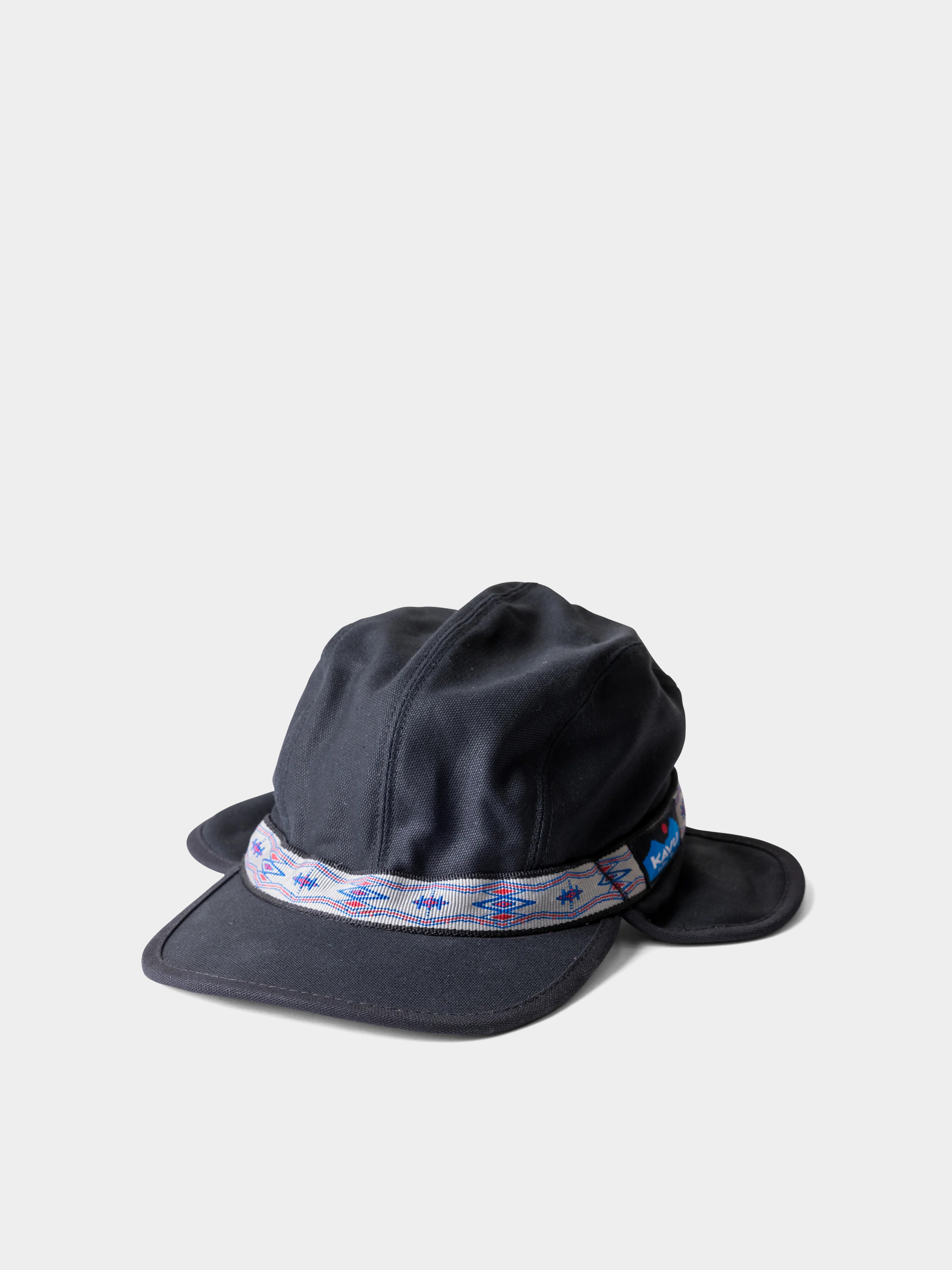 Czapka z daszkiem Kavu Strapcap Trapper (jet black)