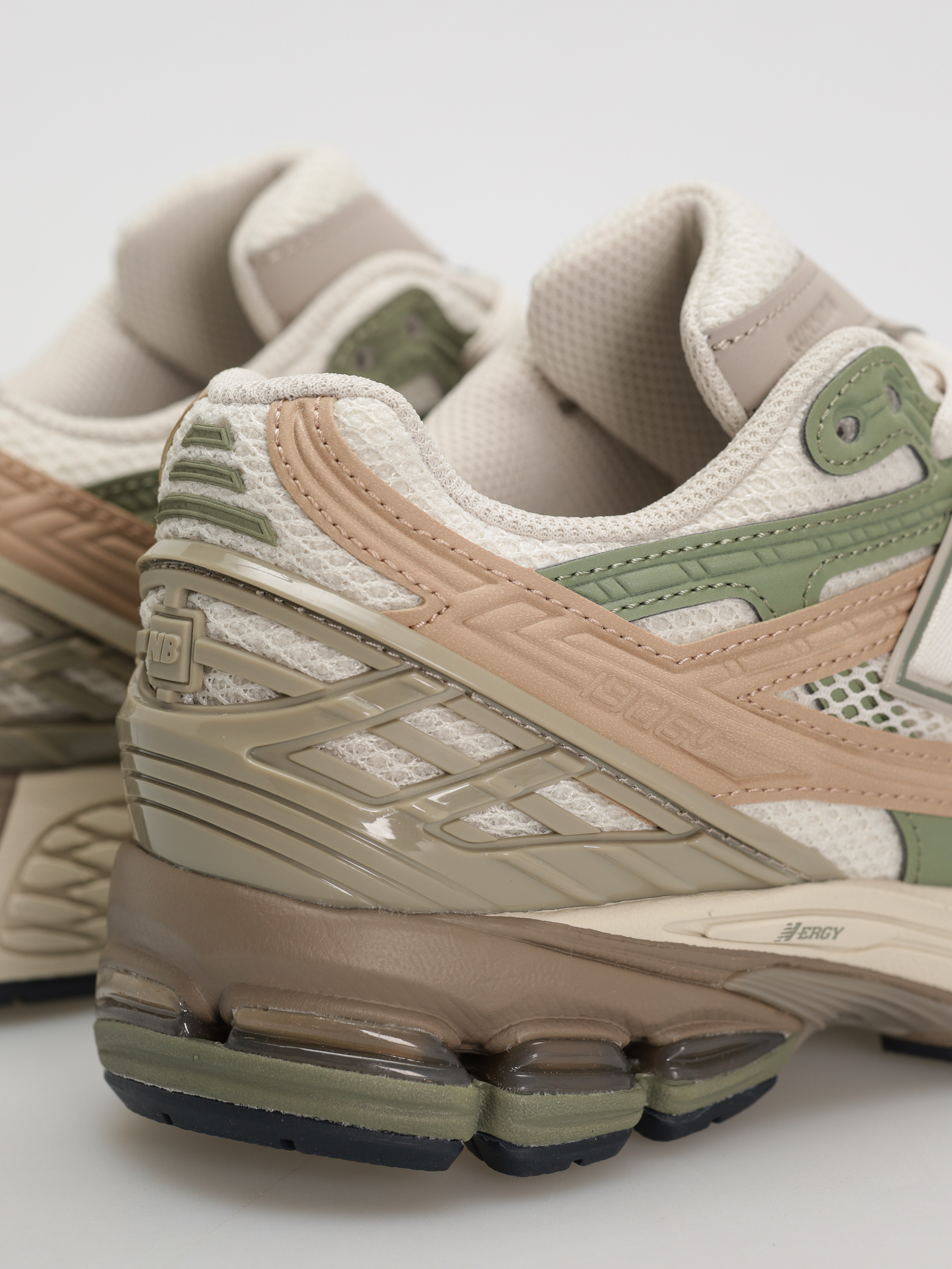 Buty New Balance 1906 (beige green brown)