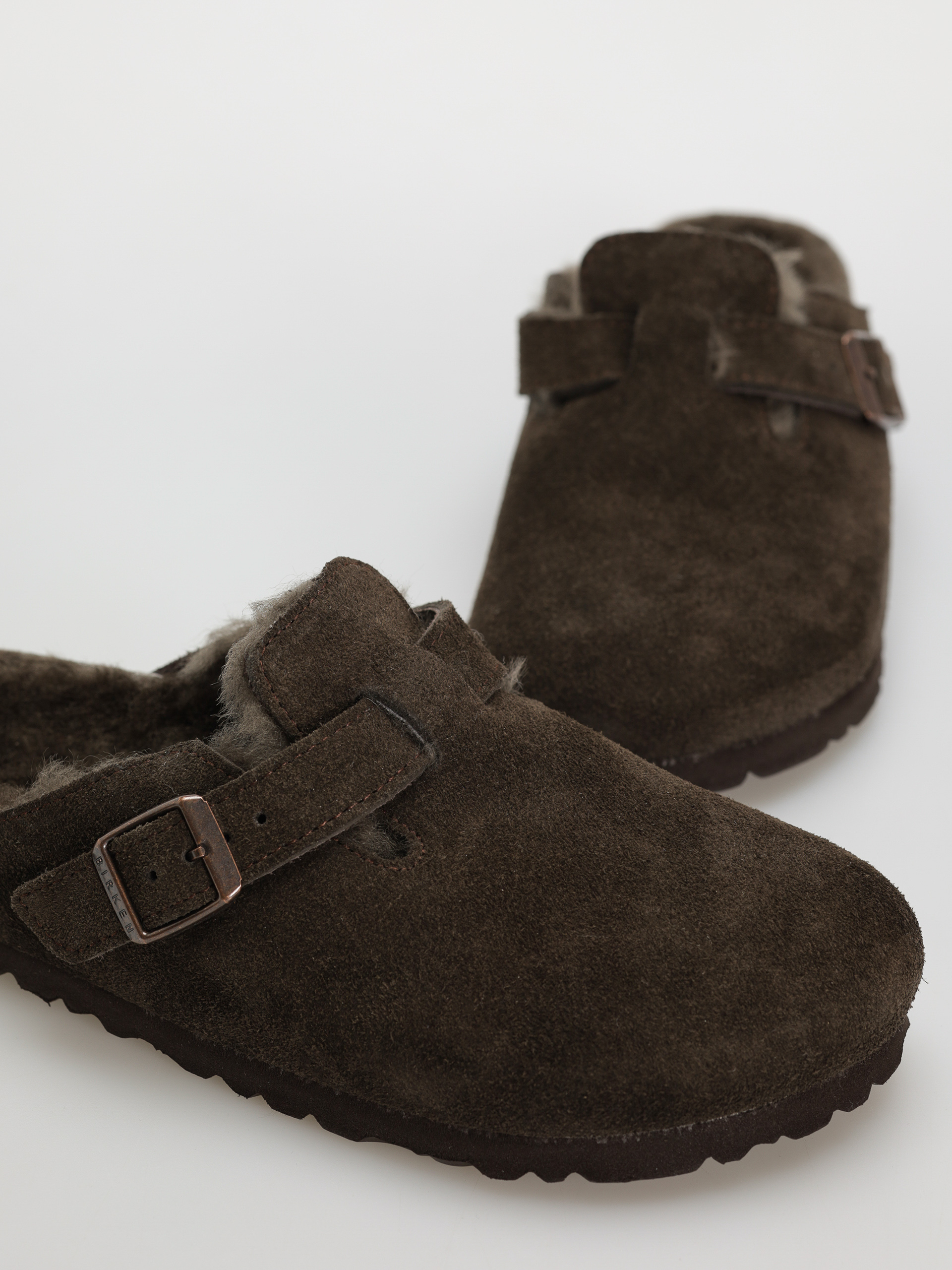 Klapki Birkenstock Boston Shearling Suede Leather Fur Narrow Wmn (mocha)