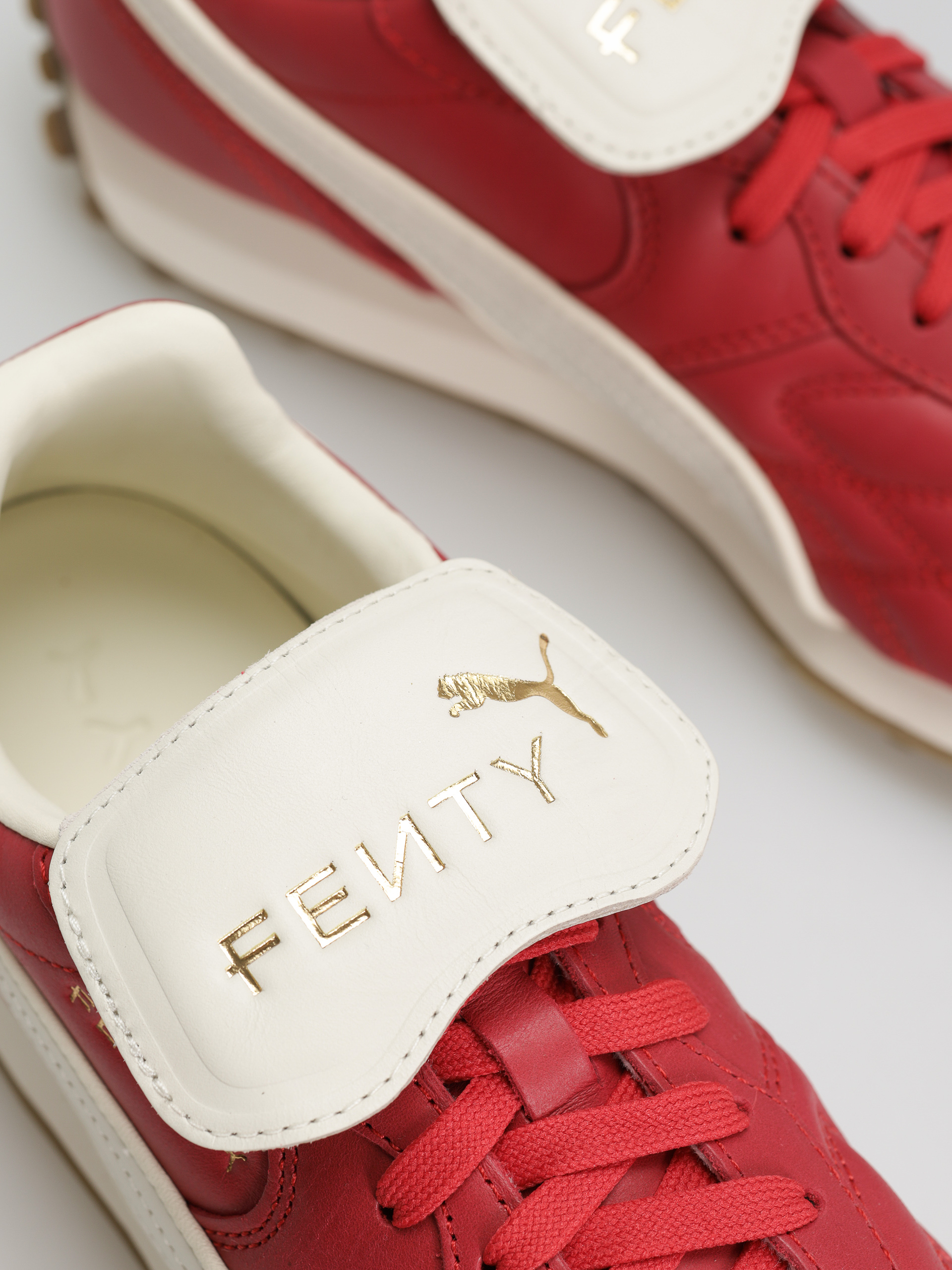 Buty Puma X Fenty Avanti L (club red)