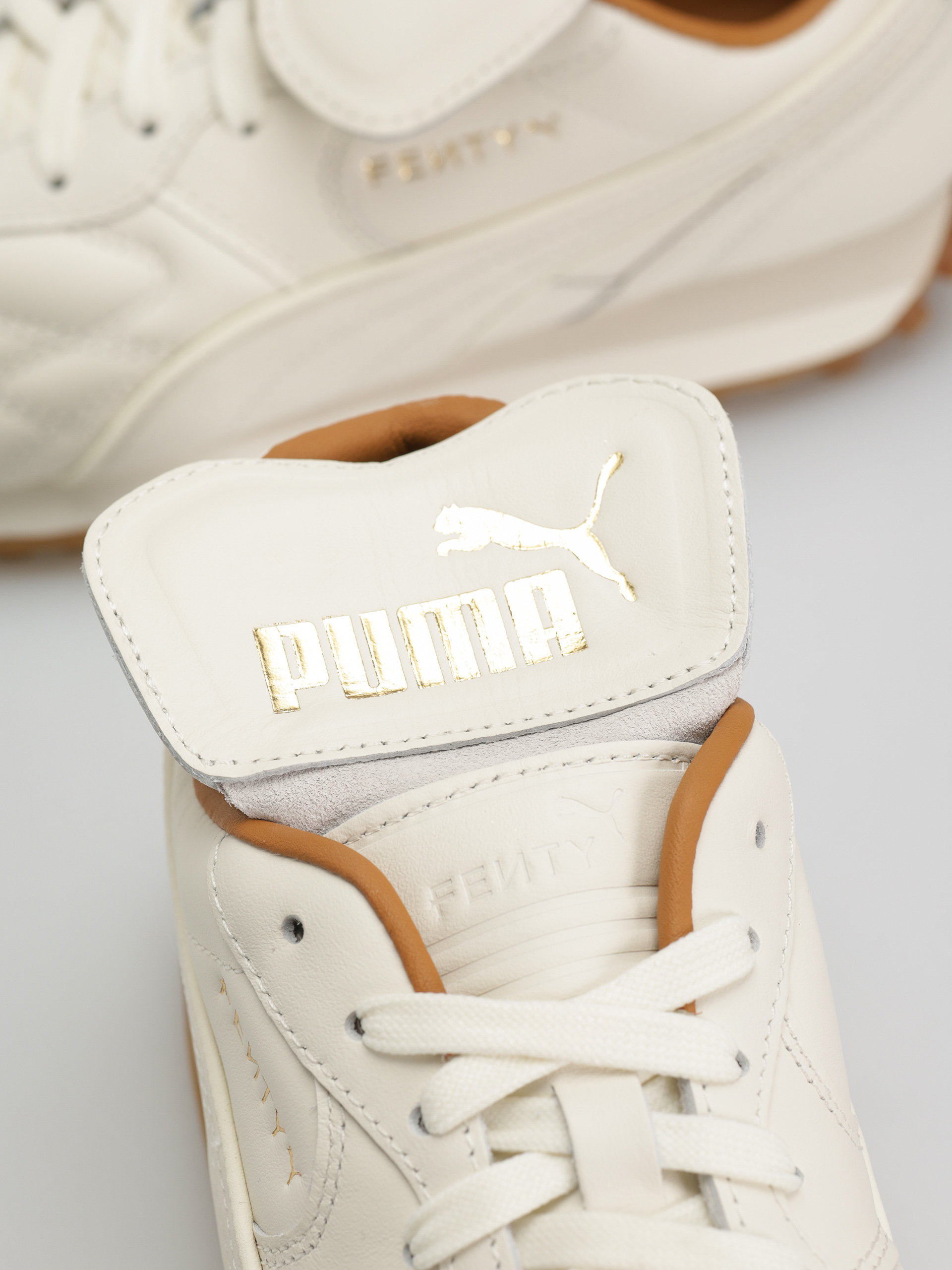 Buty Puma X Fenty Avanti VL (warm white)