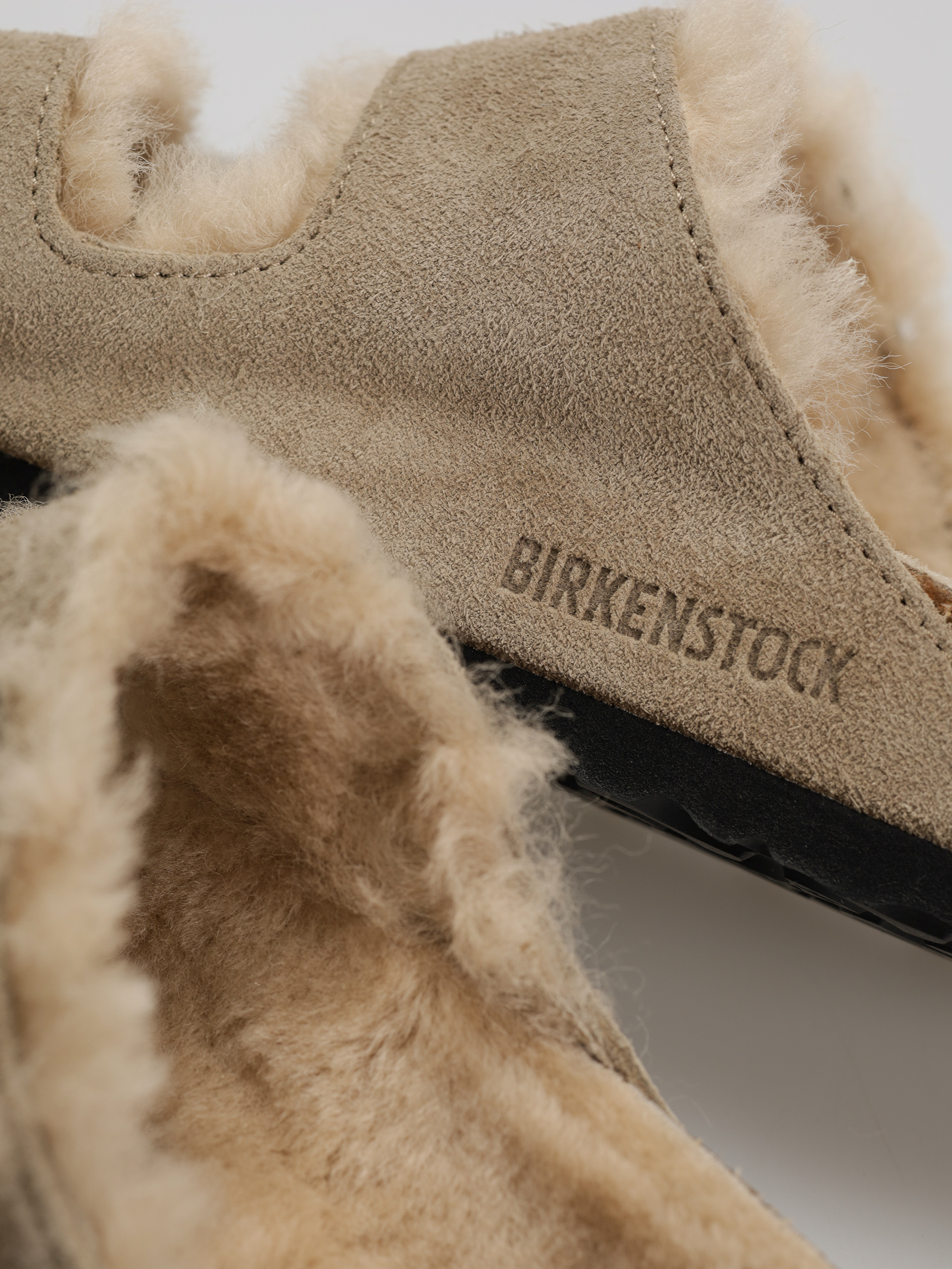 Klapki Birkenstock Arizona Shearling Suede Leather Fur Narrow Wmn (taupe)
