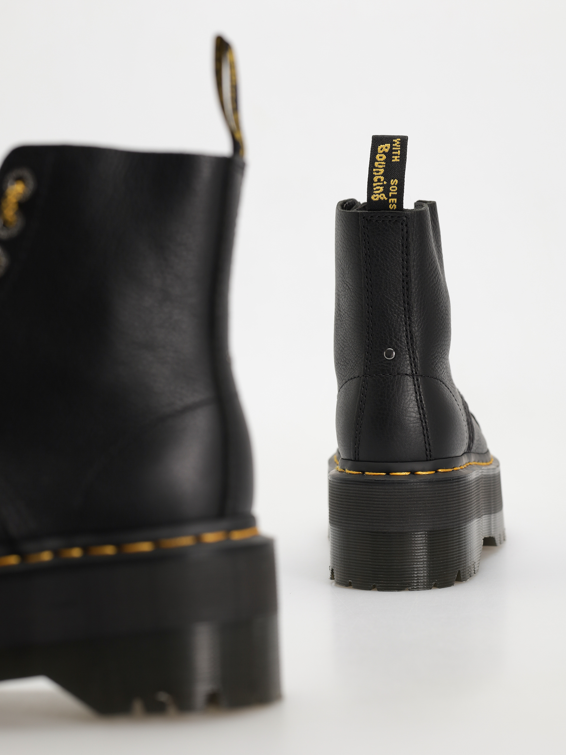 Buty Dr. Martens Sinclair Max Wmn (black pisa)