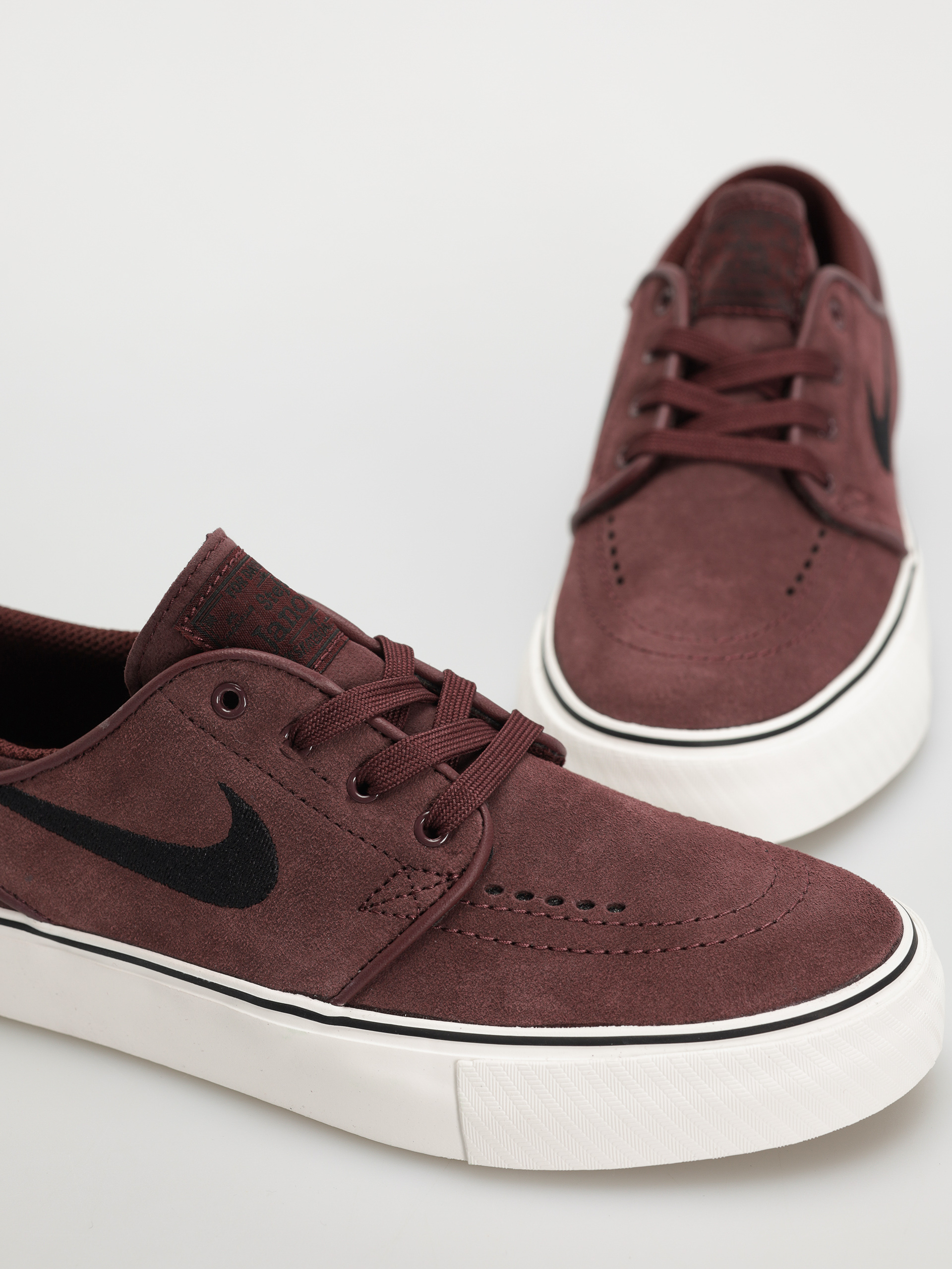 Buty Nike SB Stefan Janoski JR (burgundy crush/black burgundy crush sail)