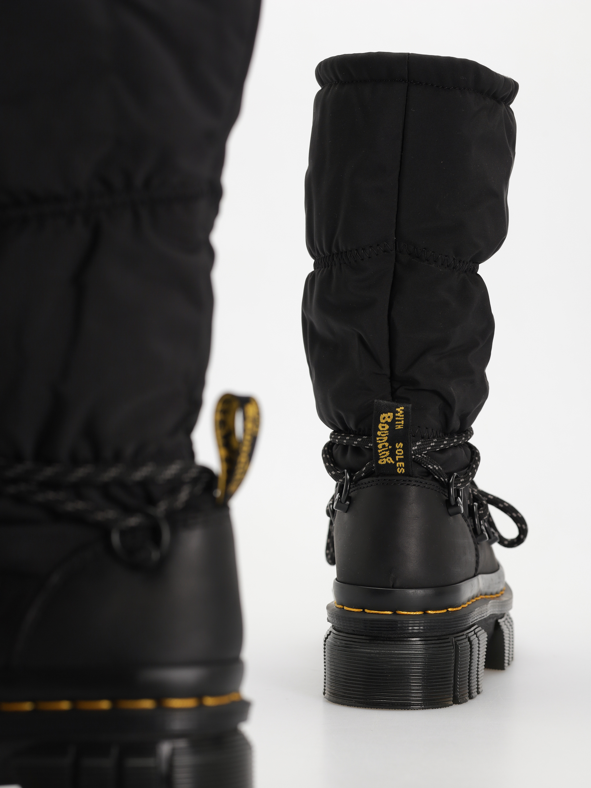 Buty Dr. Martens Audrick Padded Hi Wmn (black snowplow wp/soft poly)