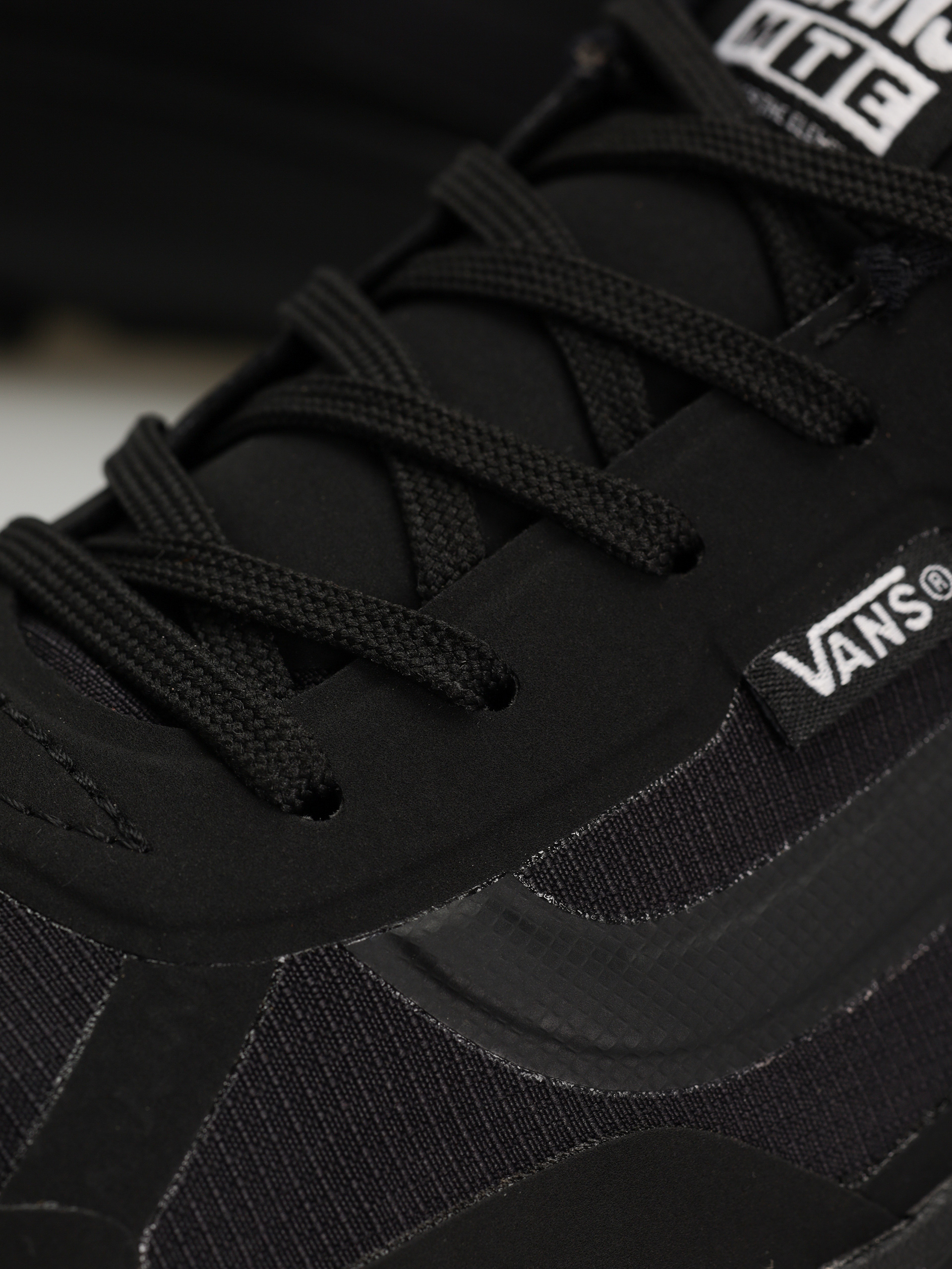 Buty Vans Crosspath MTE (black/black)