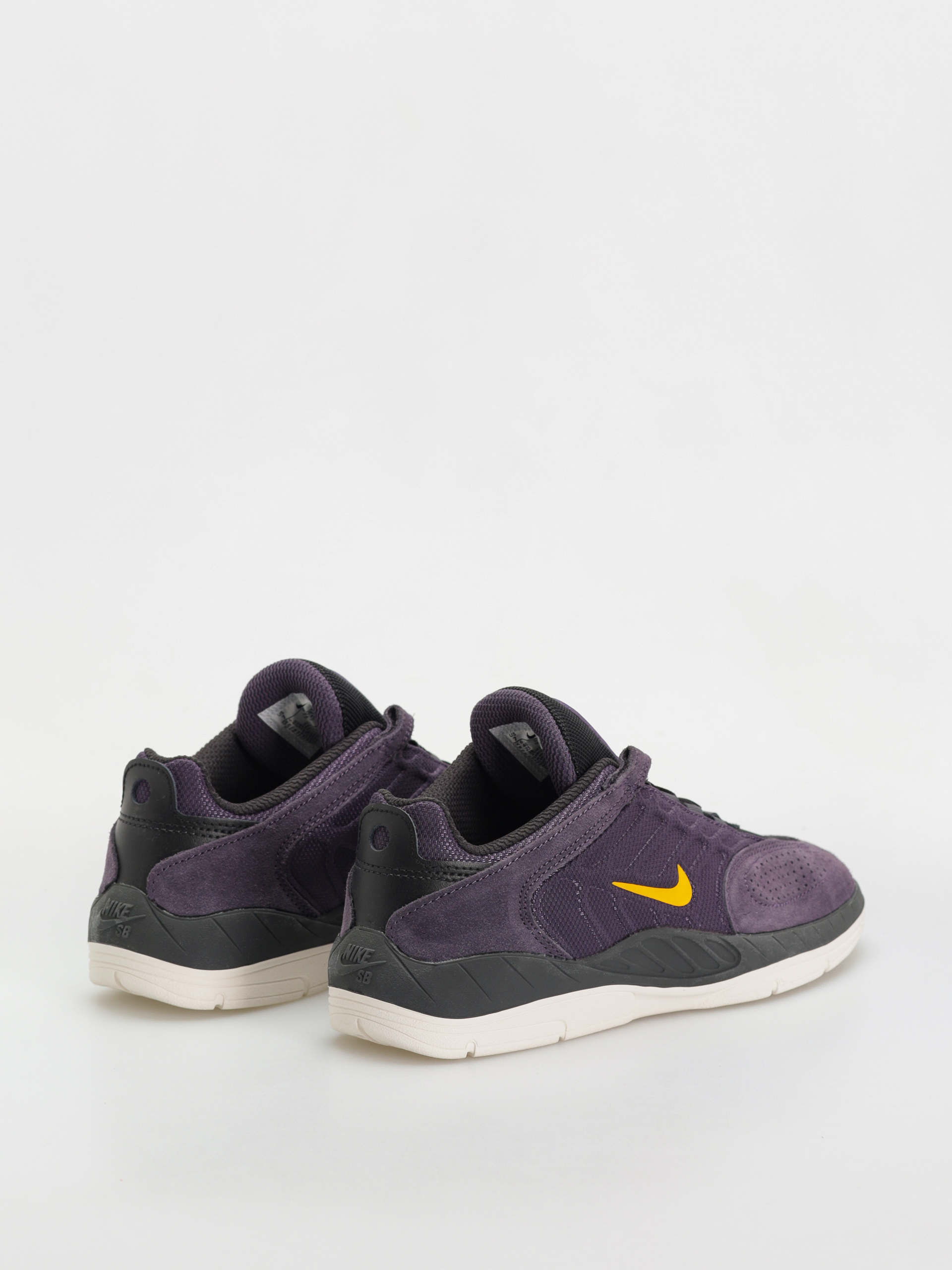 Buty Nike SB Vertebrae (dark raisin/university gold black)