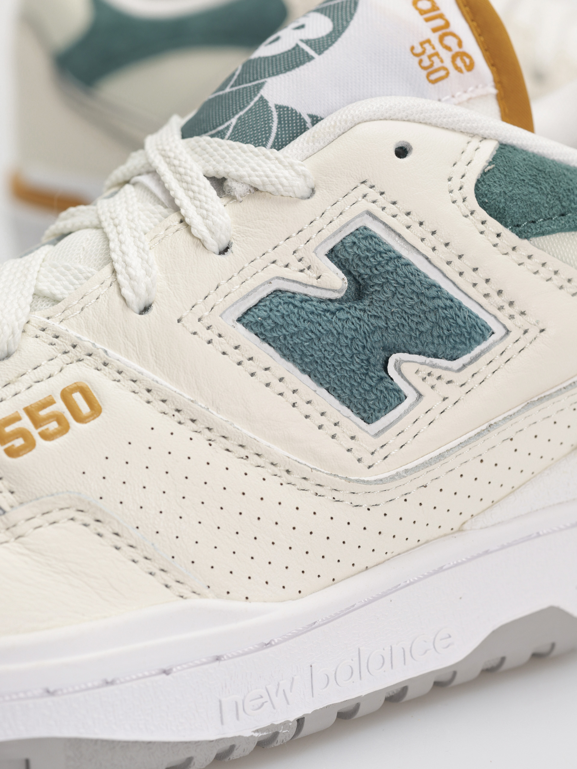 Buty New Balance 550 (white)