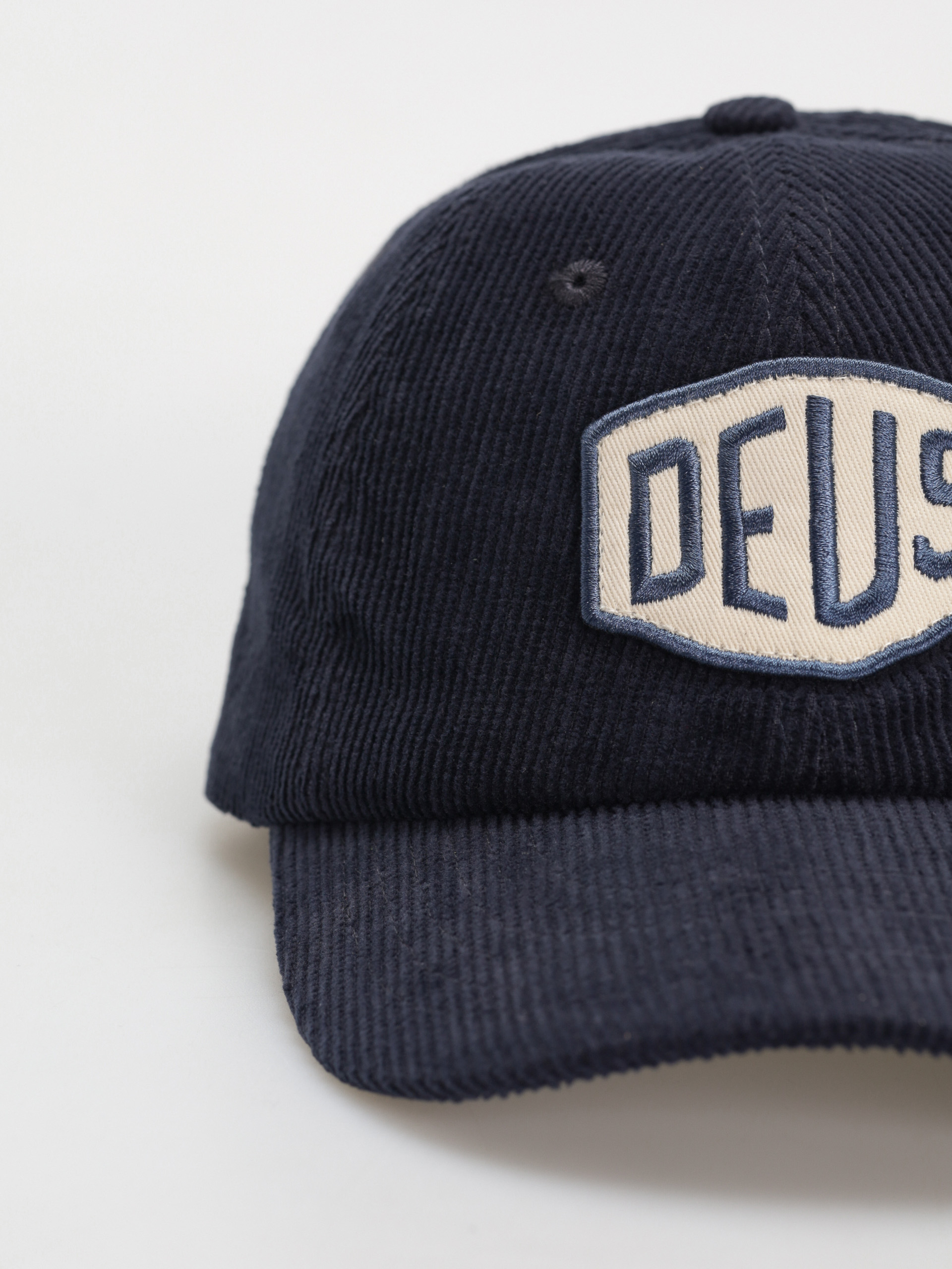 Czapka z daszkiem Deus Ex Machina Shield Cord (navy)