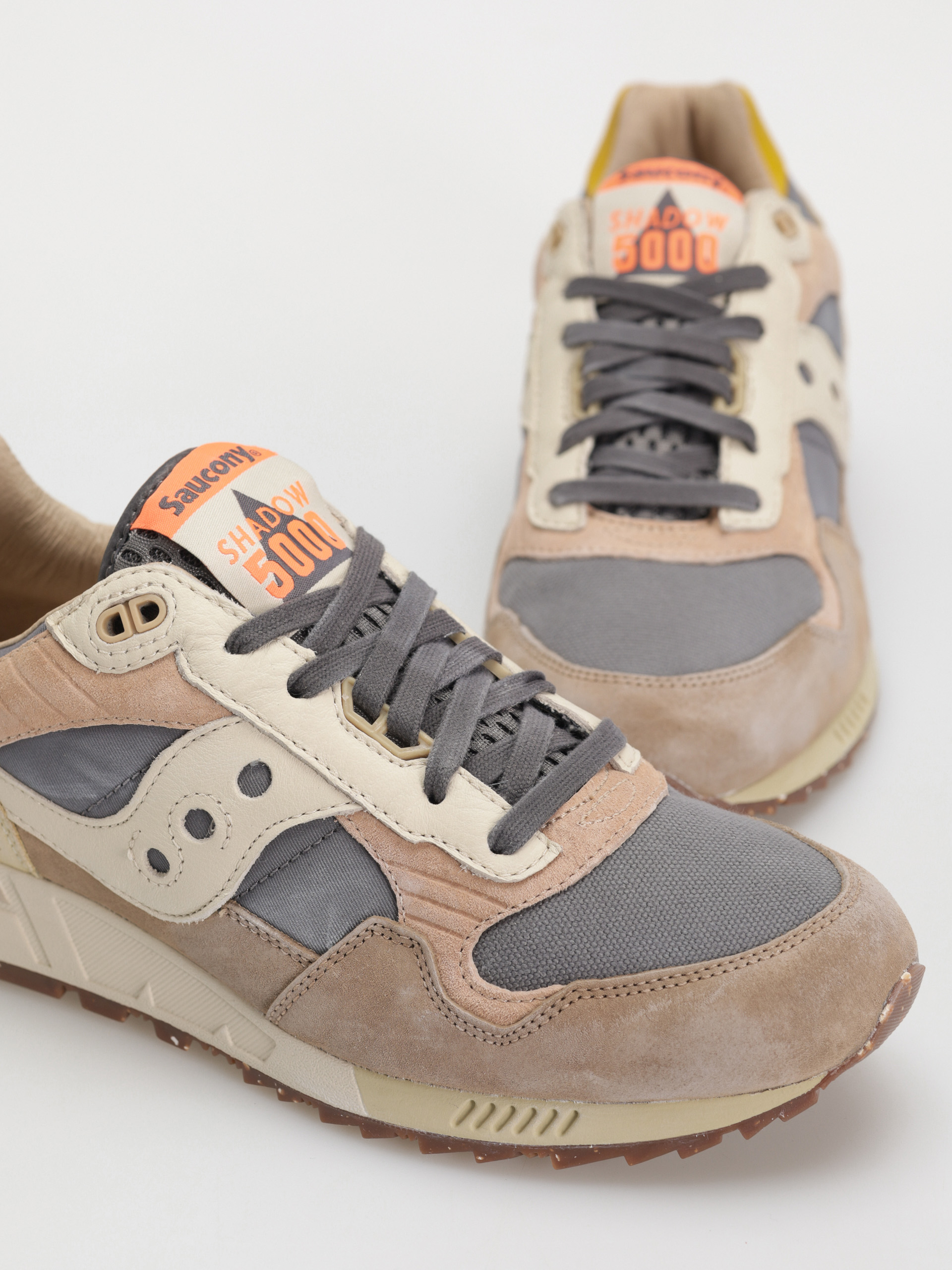 Buty Saucony Shadow 5000 (dark grey/sand)