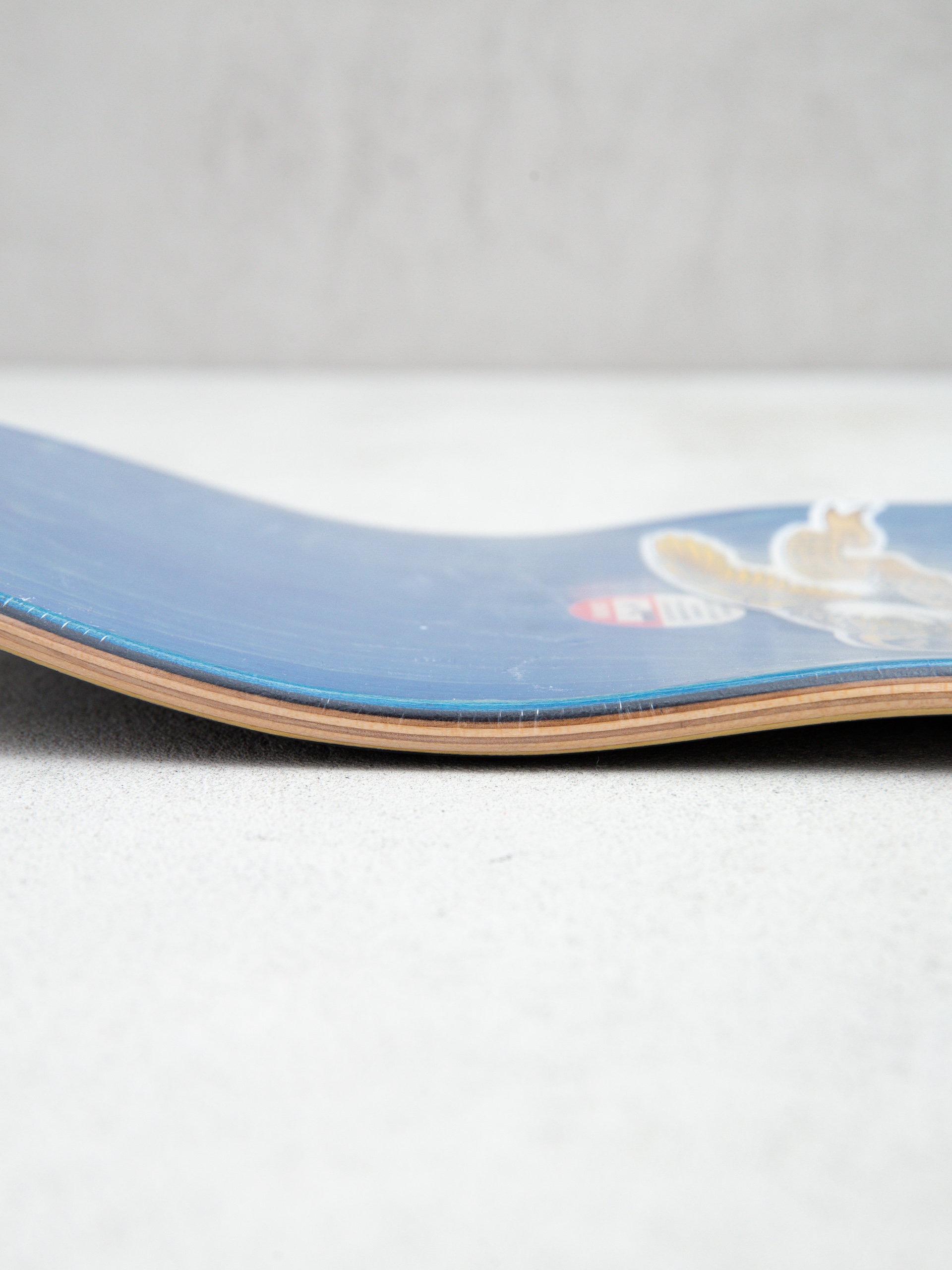 Deck Antihero Grant Stacked (black/yellow)