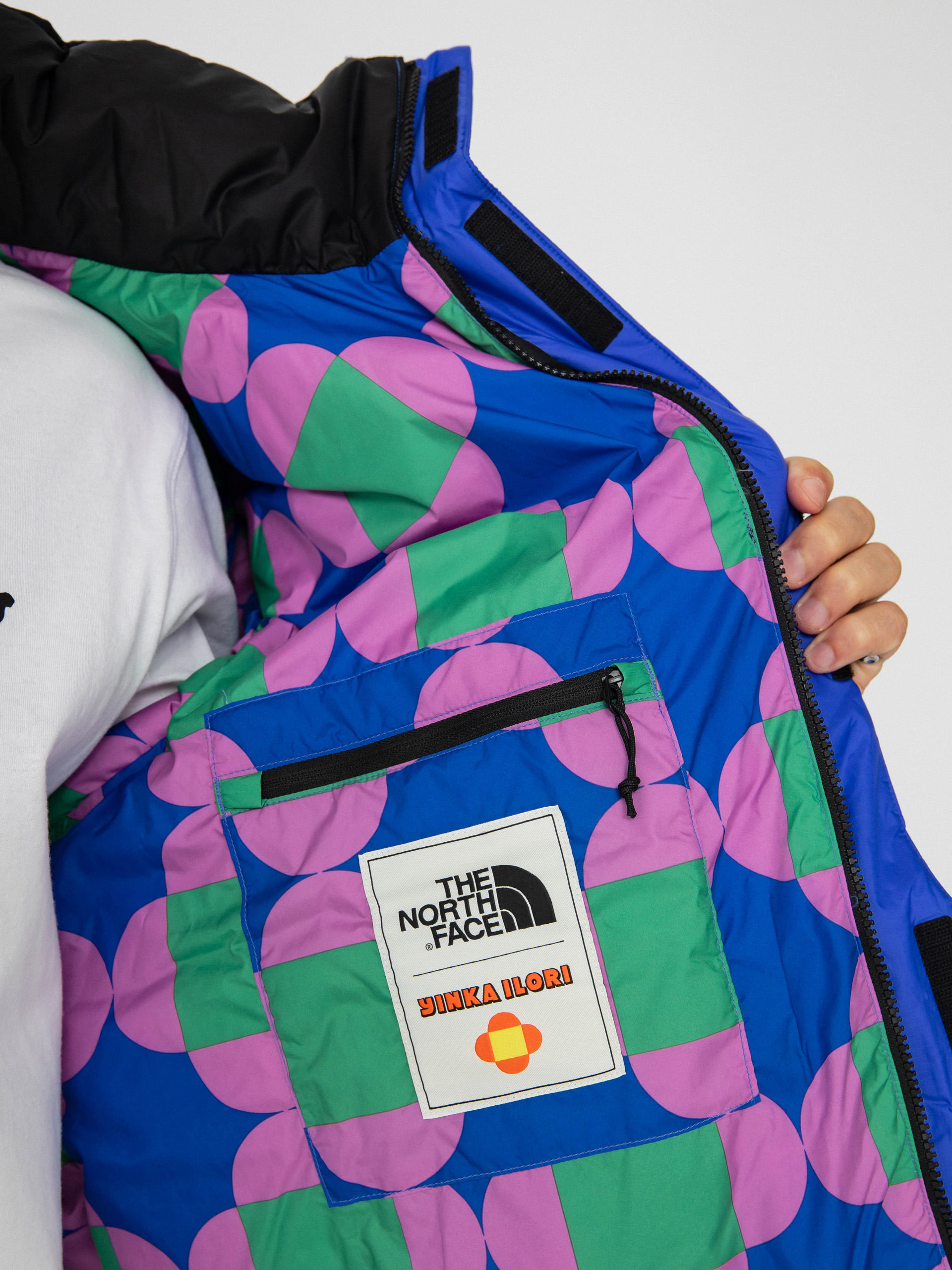 Kurtka The North Face X Yinka Ilori Down Puffer (tnf black/solar blue)
