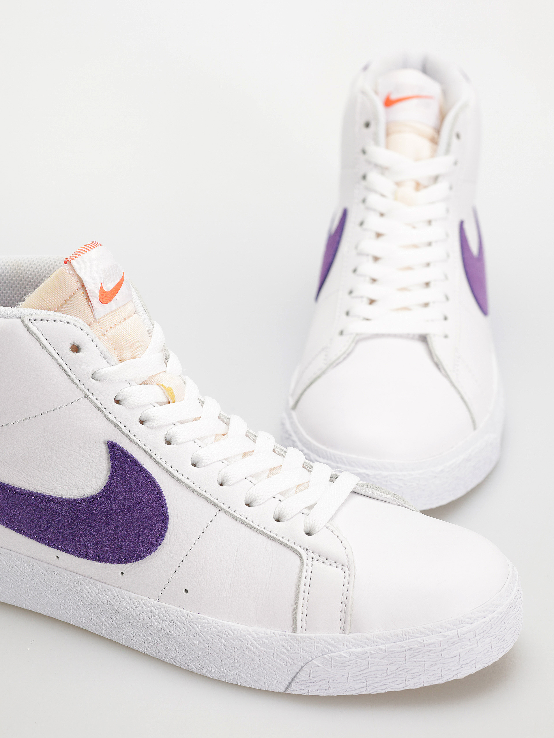 Buty Nike SB Zoom Blazer Mid (white/court purple white gum light brown)