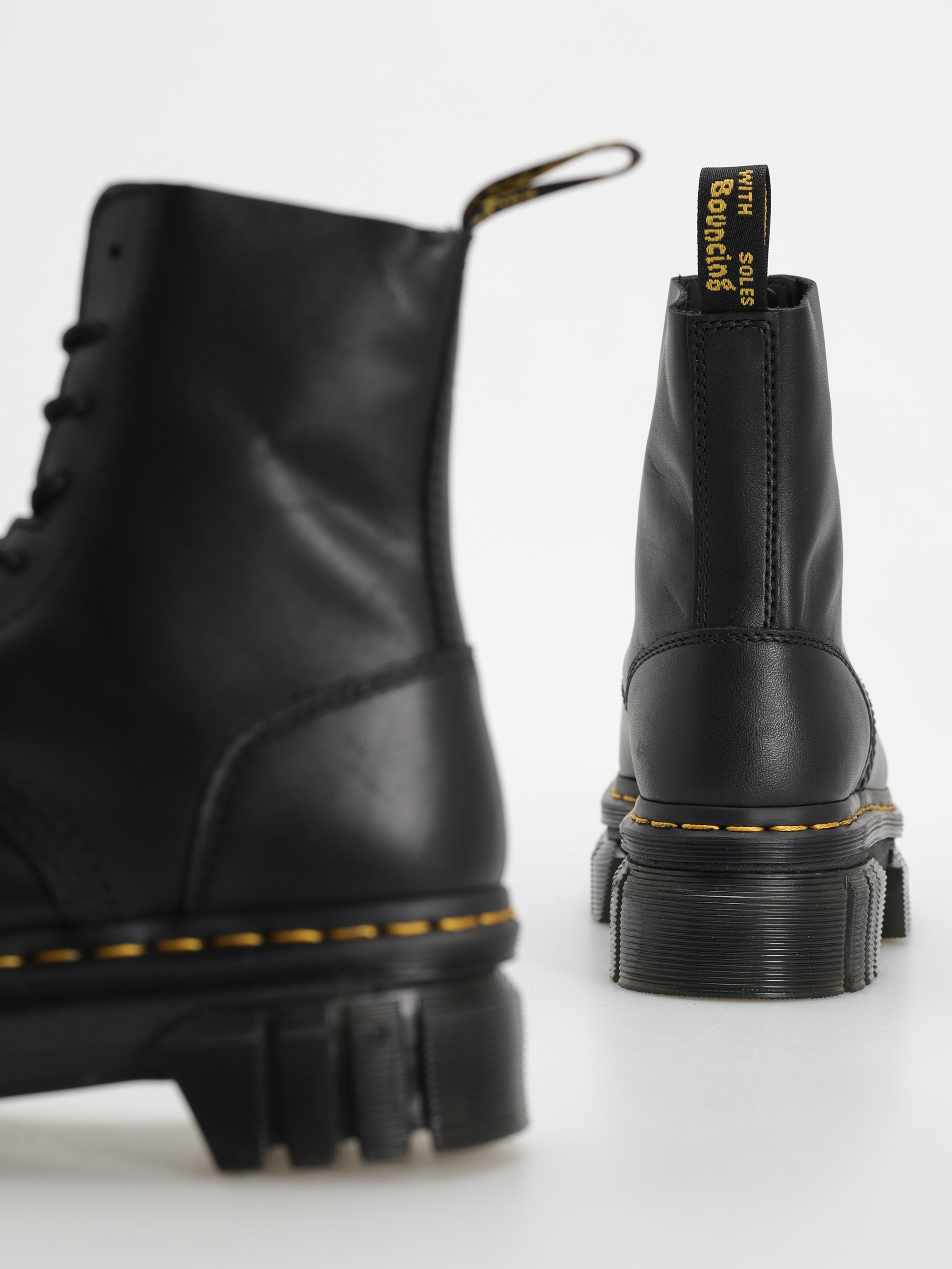 Buty Dr. Martens Audrick 8i Boot Wmn (black nappa lux)