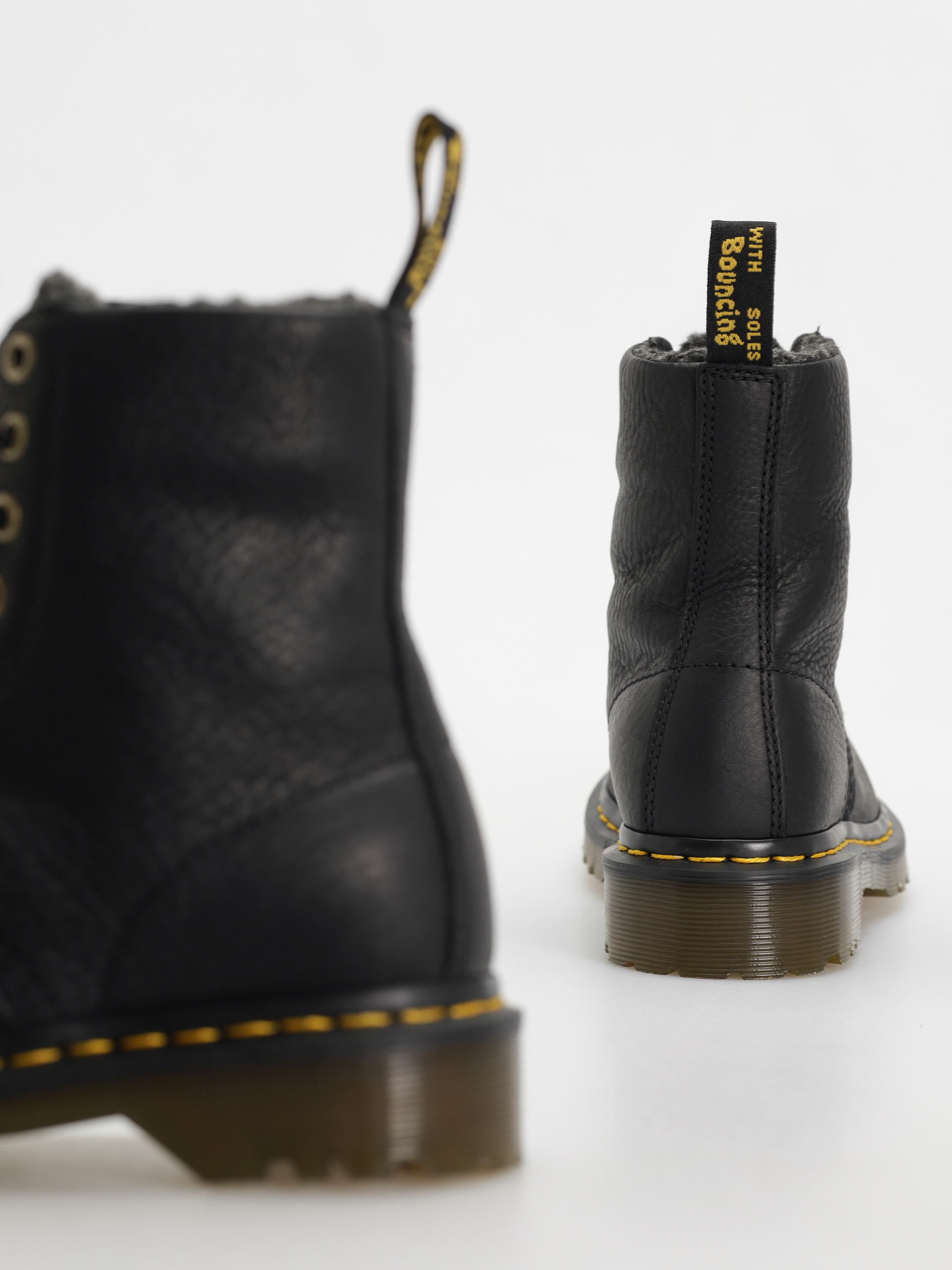 Buty Dr. Martens 1460 WL Wmn (black grizzly)