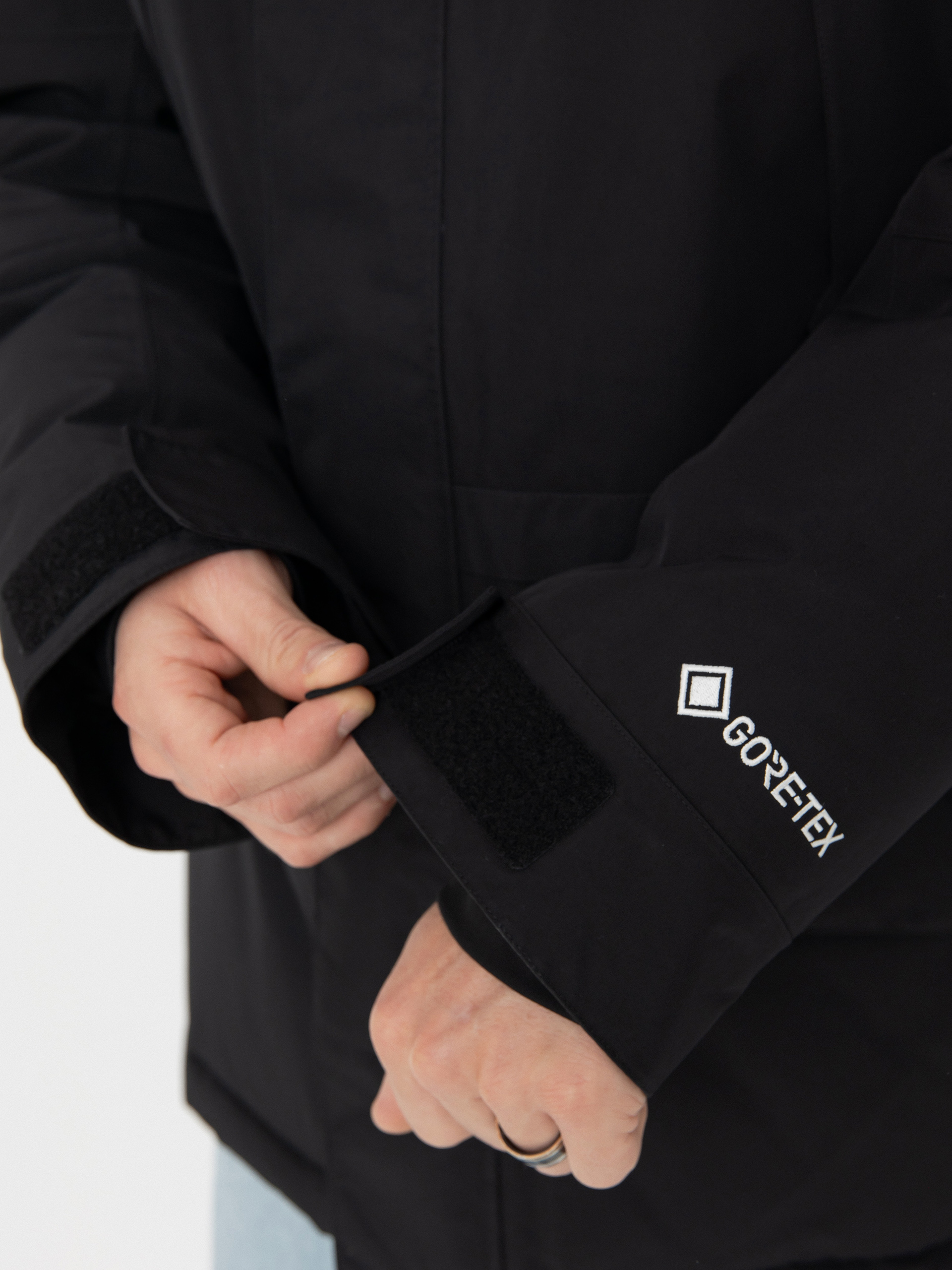 Kurtka The North Face Mcmurdo 2L Gtx Down Parka (tnf black)