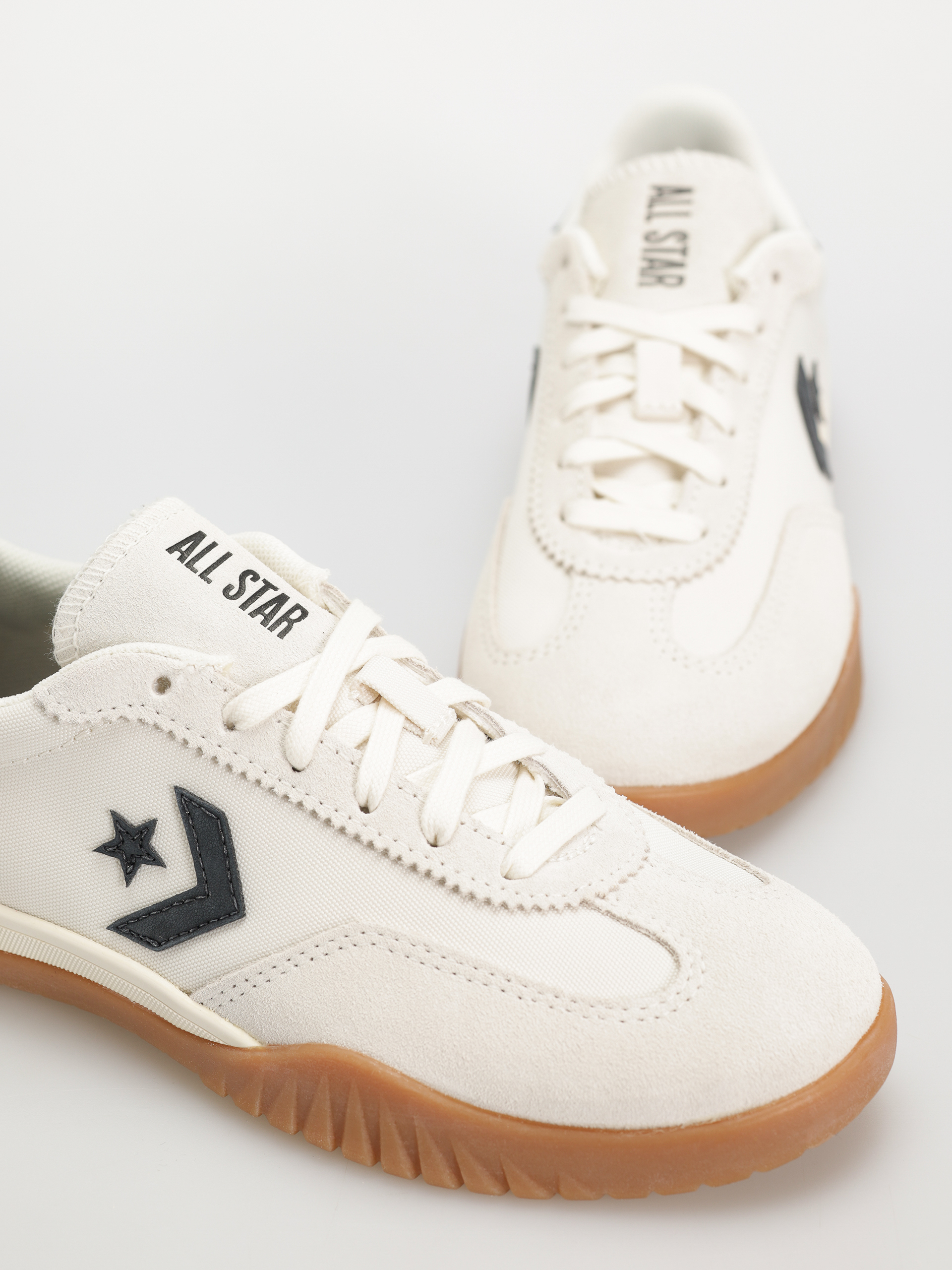 Buty Converse Run Star Trainer (egret/black/honey)