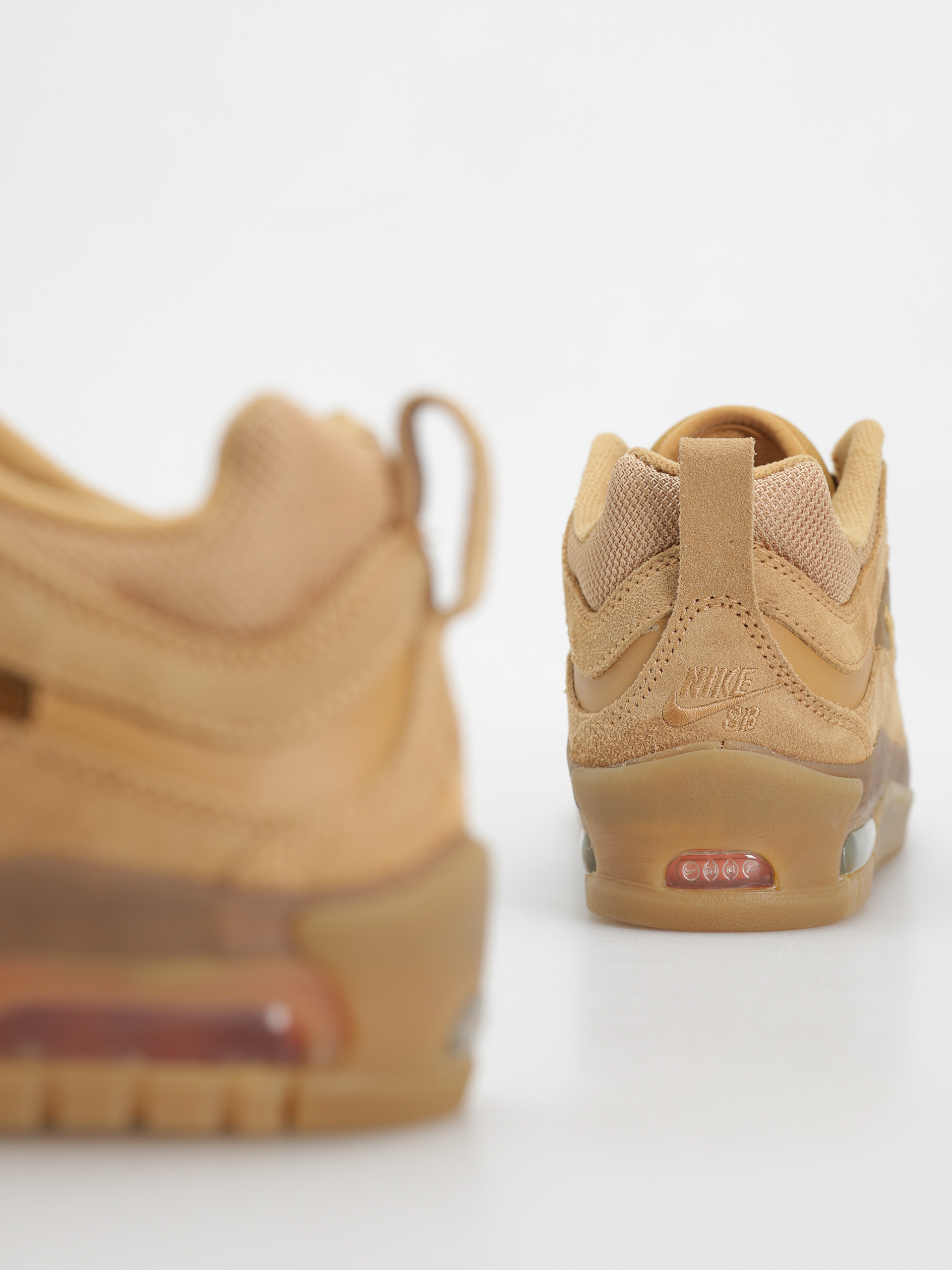 Buty Nike SB Air Max Ishod (flax/wheat flax safety orange)