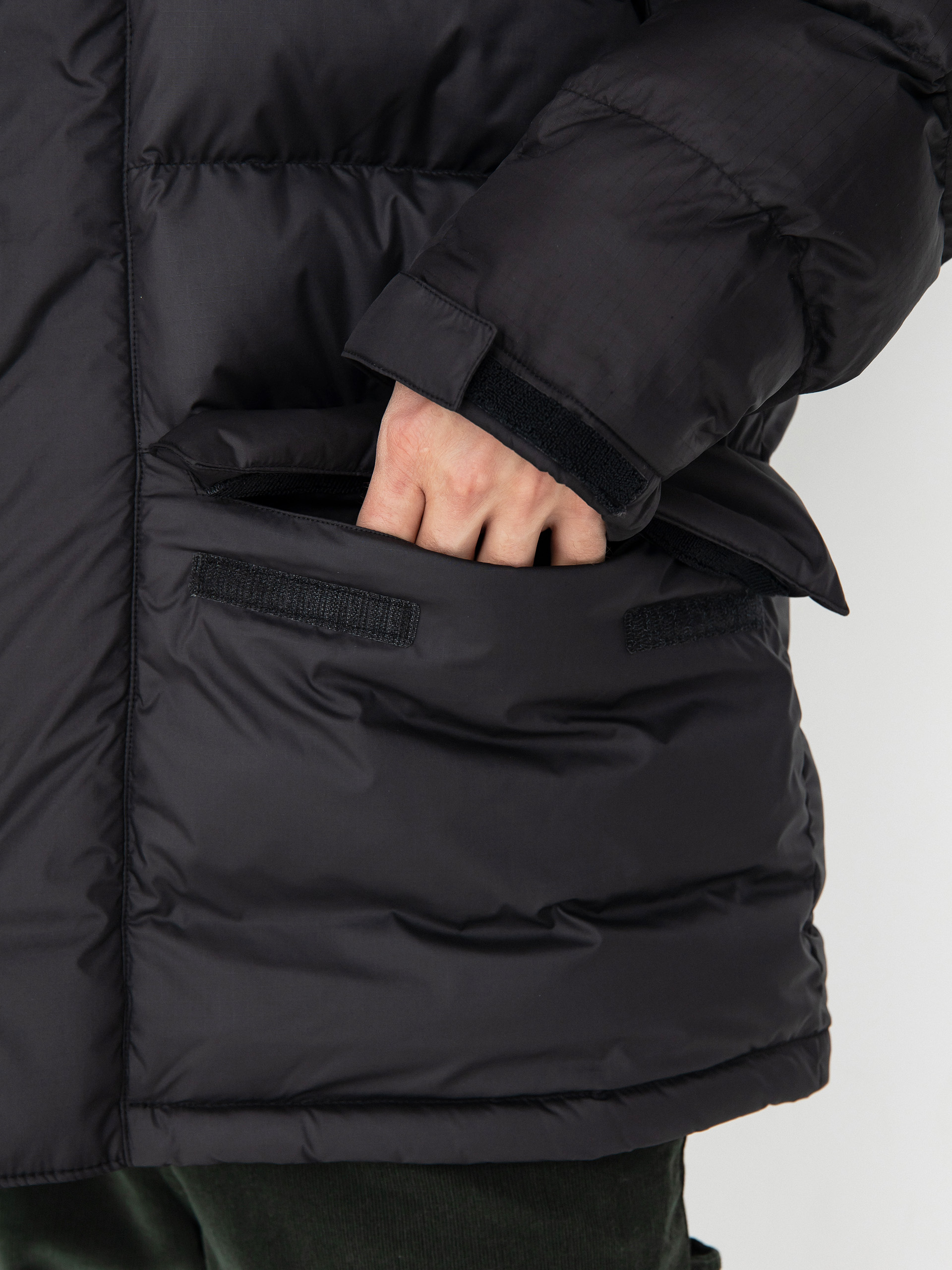 Kurtka The North Face Limbara Insulated Parka (tnf black)