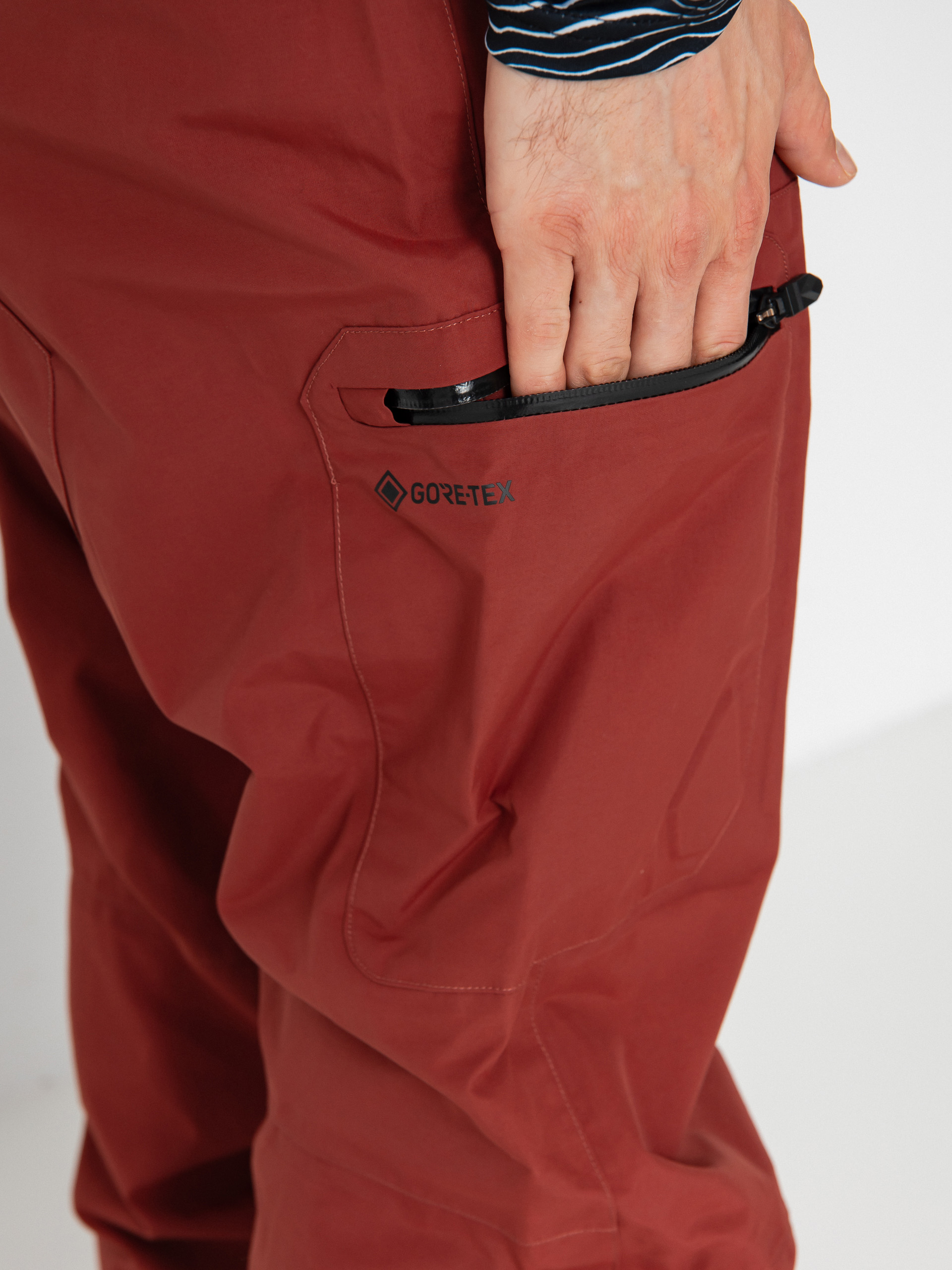 Męskie Spodnie snowboardowe Volcom L Gore Tex (redwood)