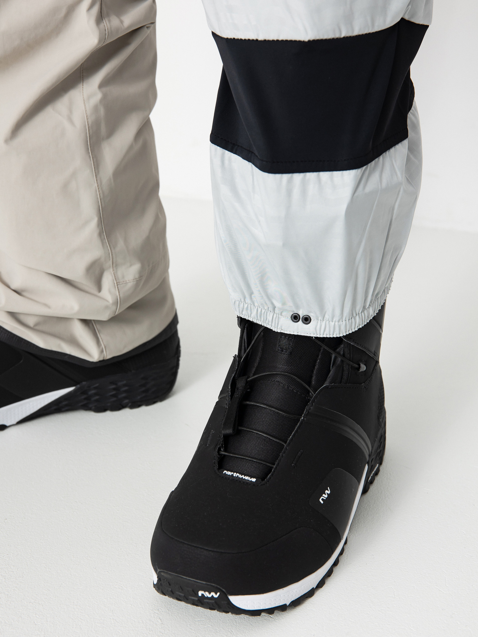 Męskie Spodnie snowboardowe Volcom L Gore Tex (stone)