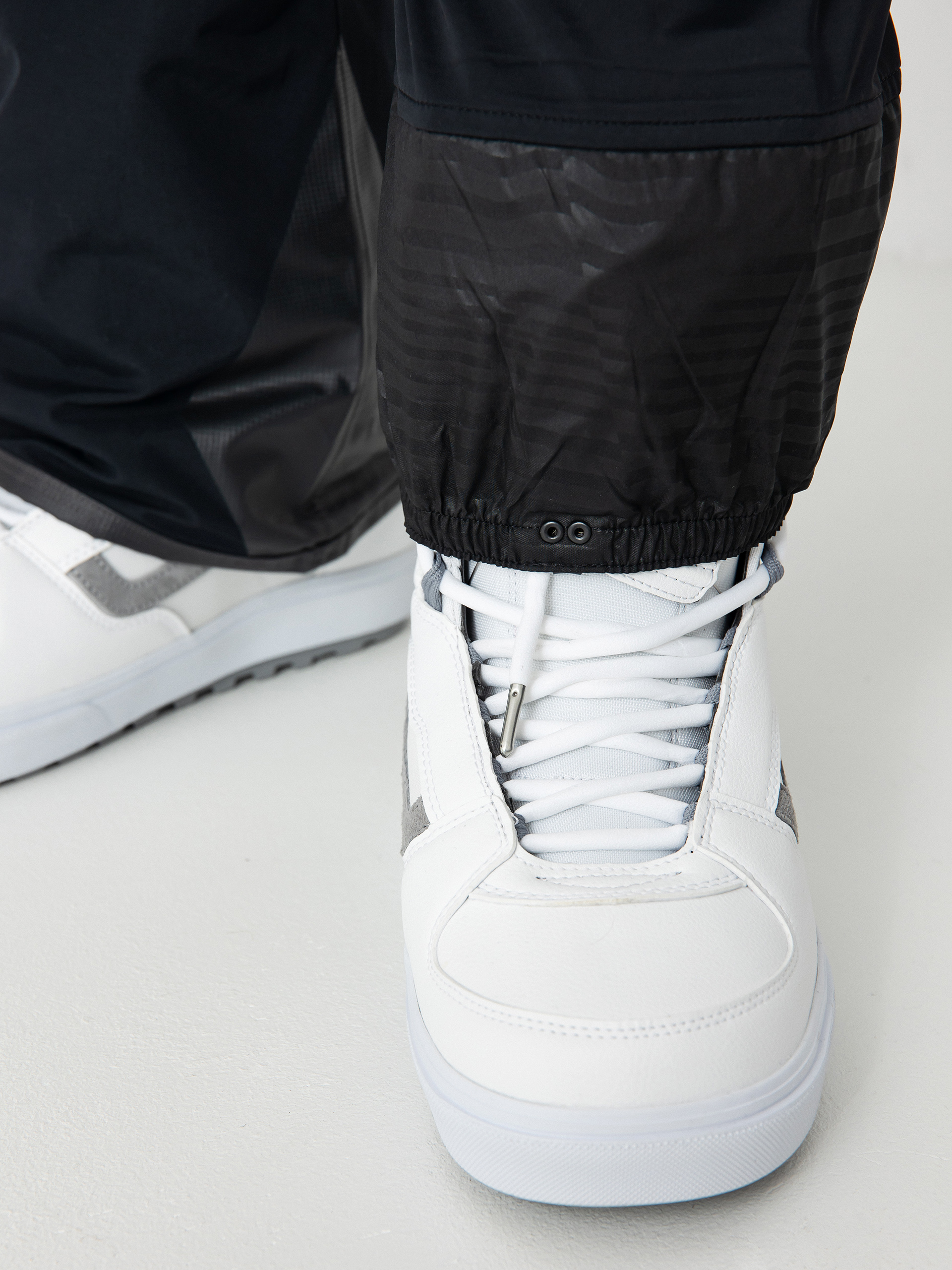 Męskie Spodnie snowboardowe Volcom Rain Gore Tex Bib Overall (black)