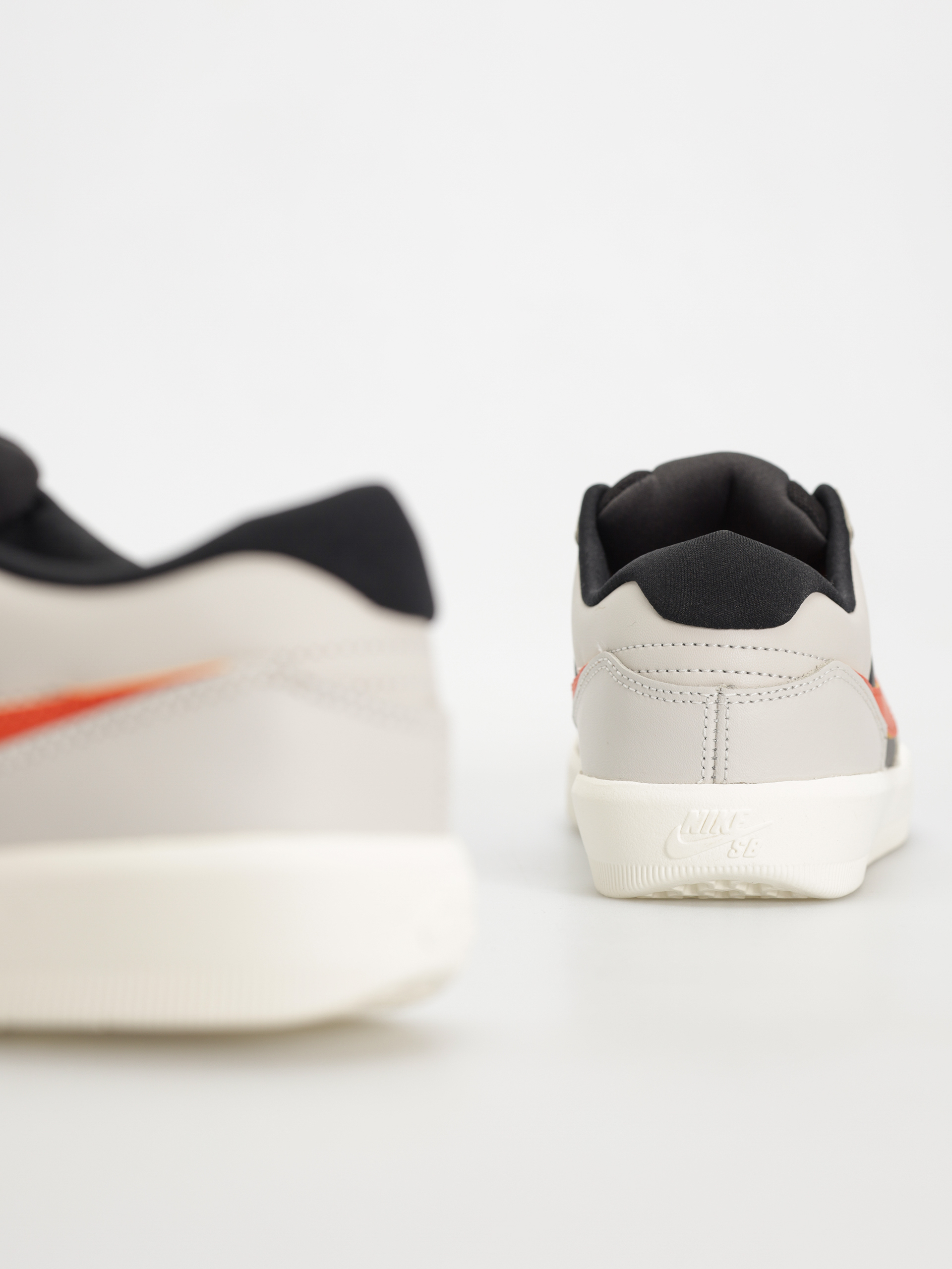 Buty Nike SB Force 58 Premium (light bone/cosmic clay black)