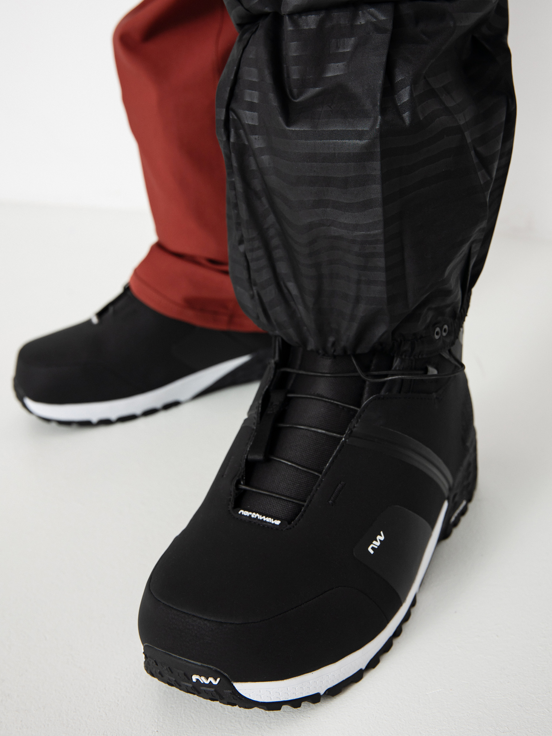 Męskie Spodnie snowboardowe Volcom Freakin Snow Chino (redwood)