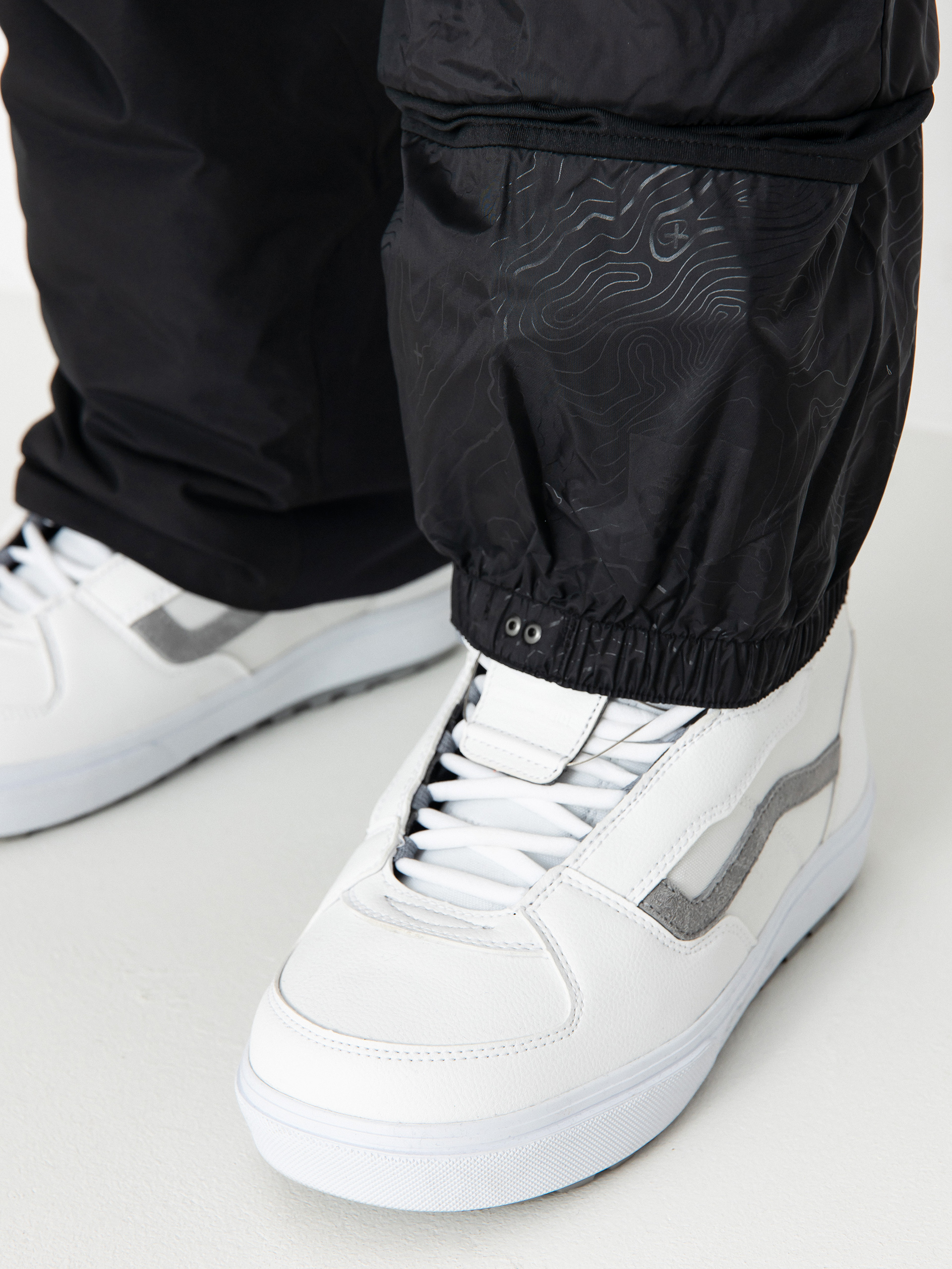 Męskie Spodnie snowboardowe 686 Gore Tex Core Insulated (black)