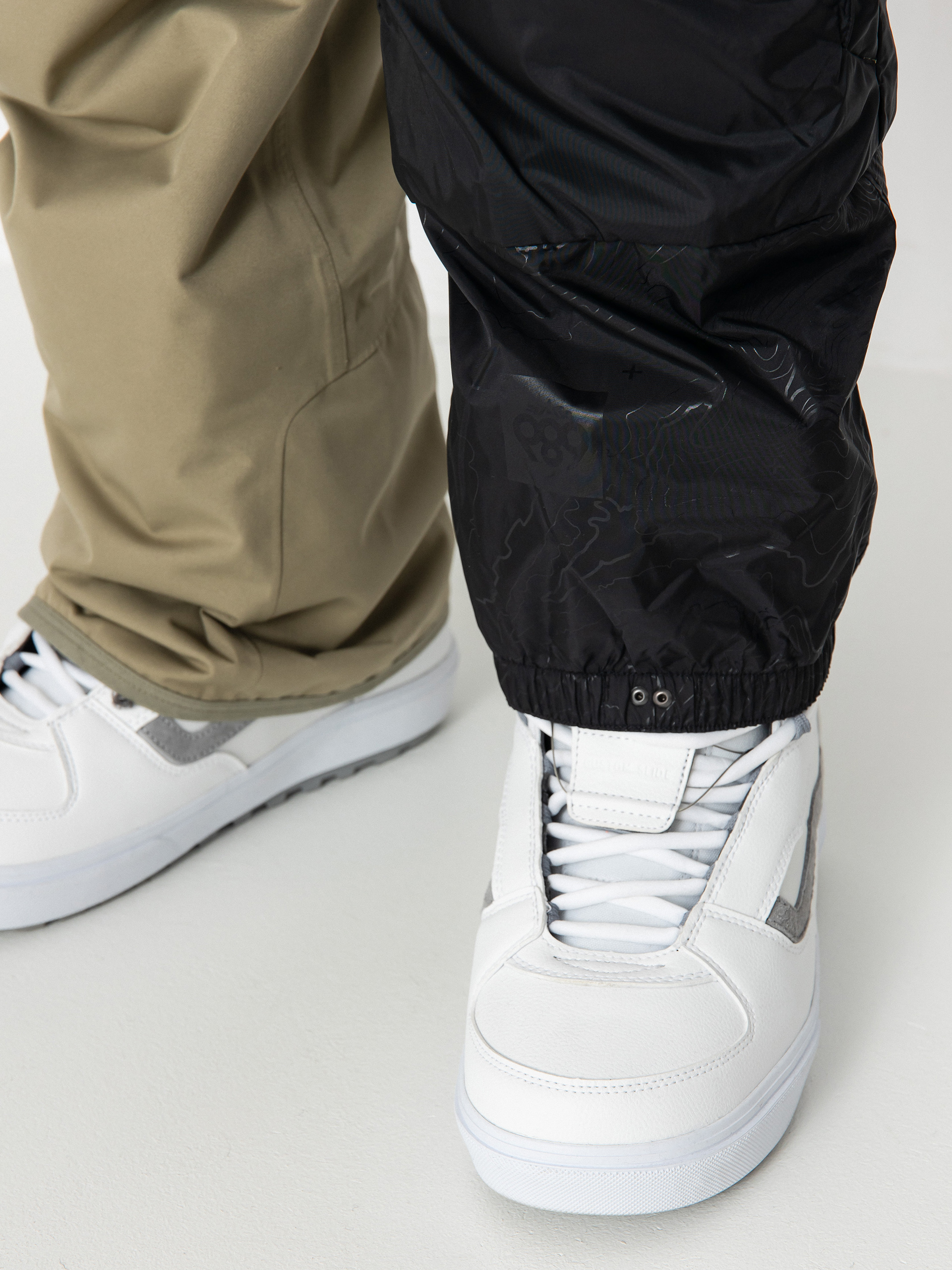 Męskie Spodnie snowboardowe 686 Infinity Insulated Cargo (sage)