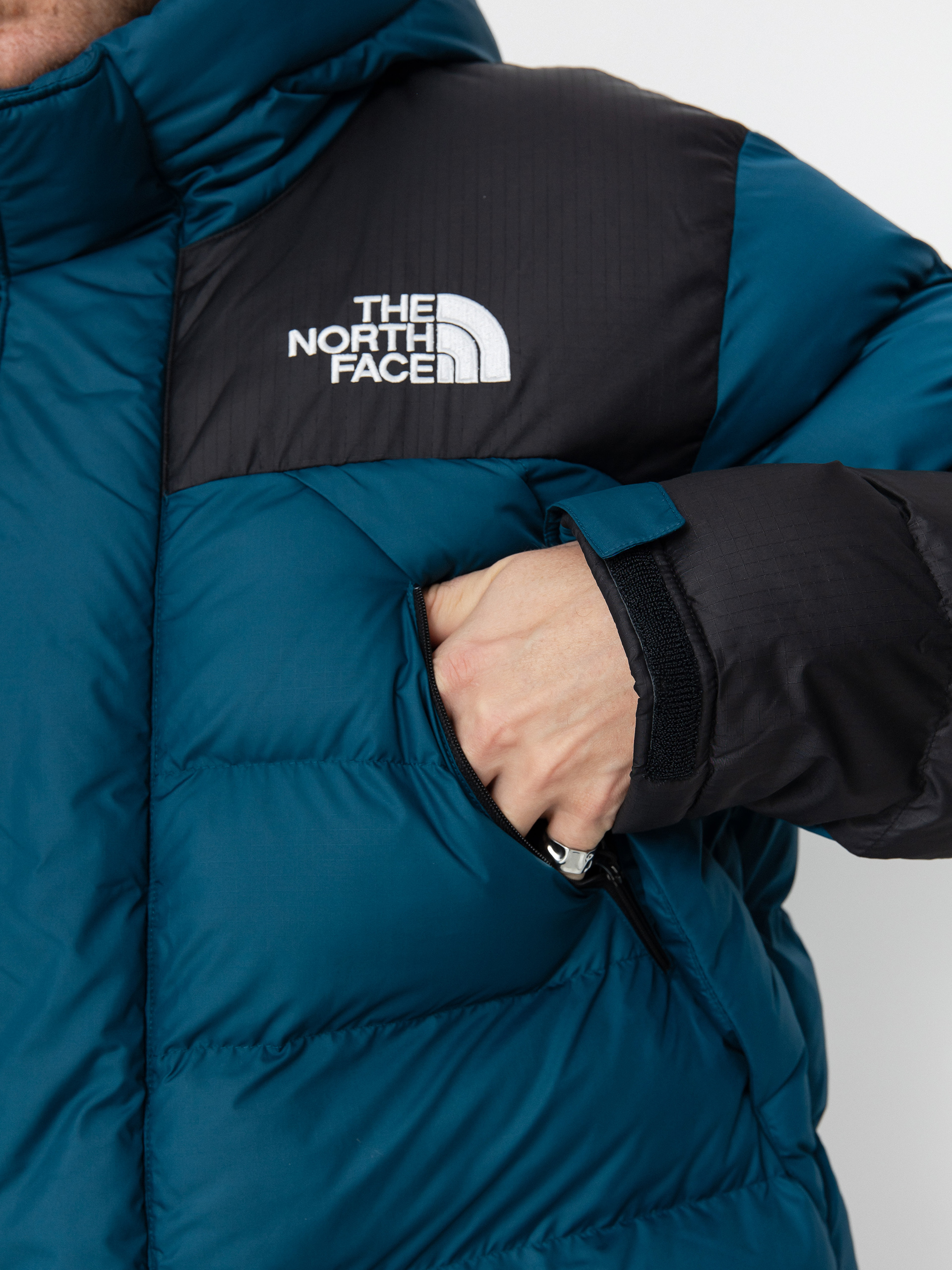 Kurtka The North Face Limbara Insulated Parka (midnight petrol)