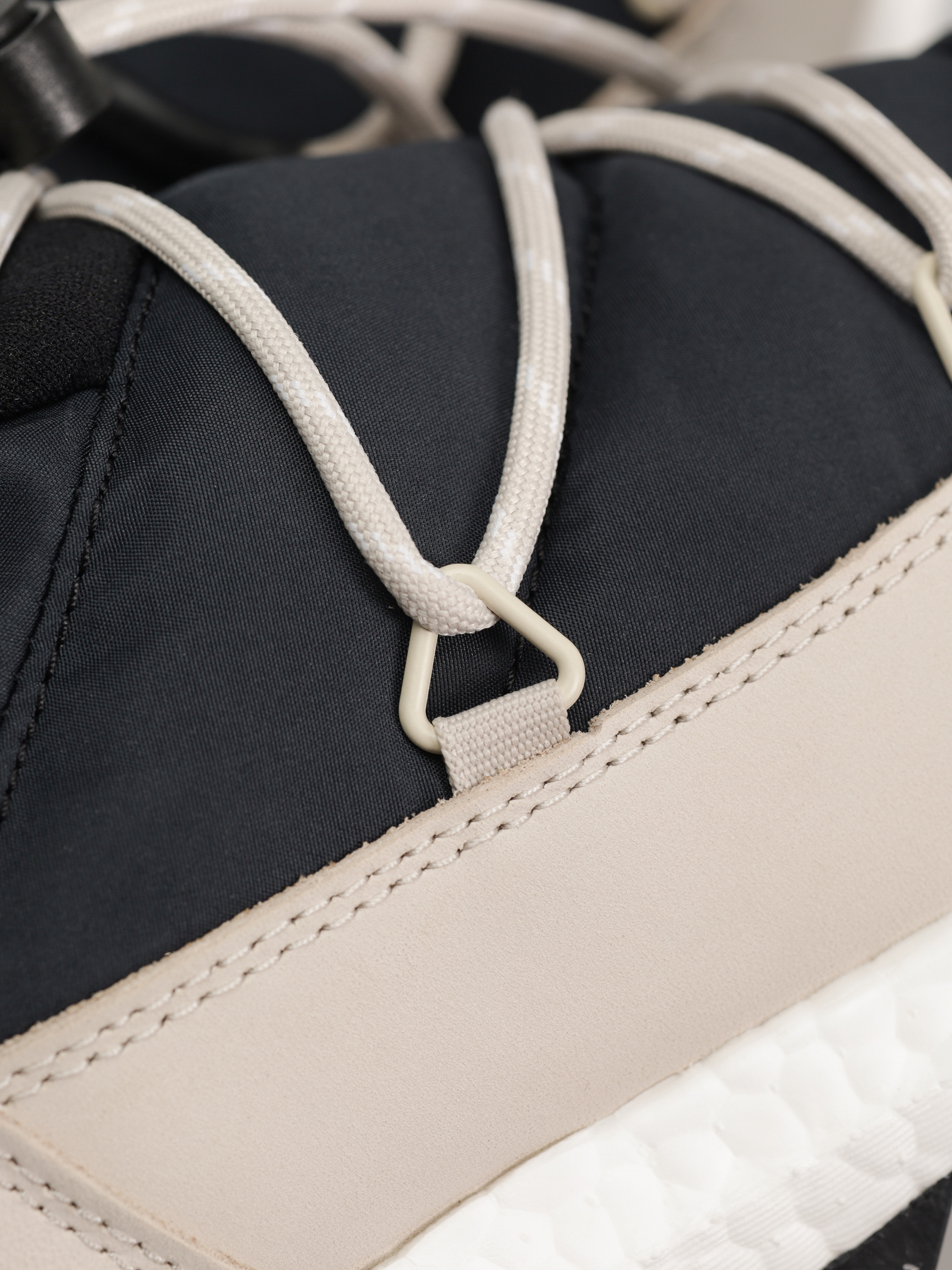 Buty adidas Originals Moonboost High (cblack/cblack/cbrown)