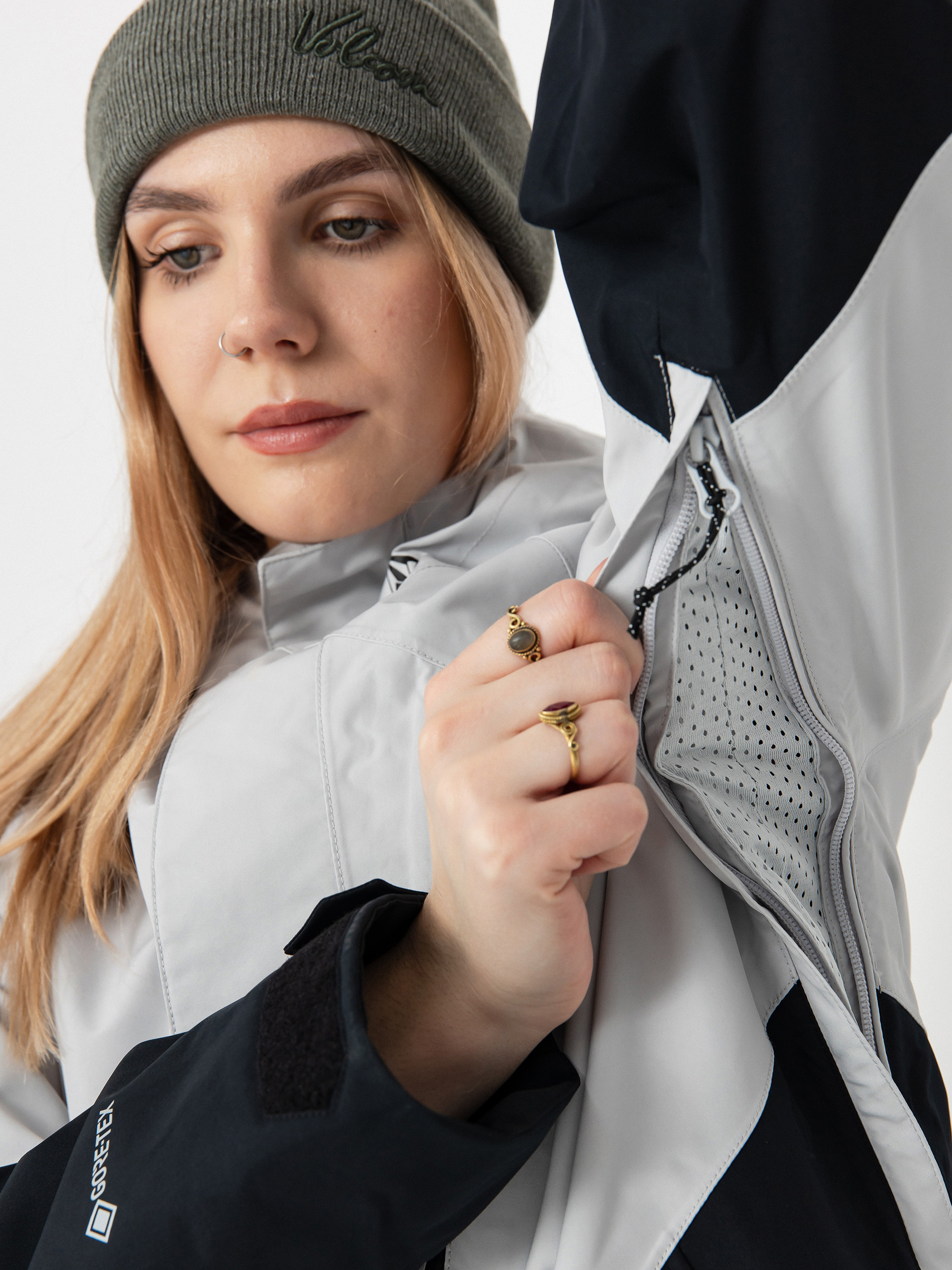 Damska Kurtka snowboardowa Volcom V.Co Aris Ins Gore (cloud grey)