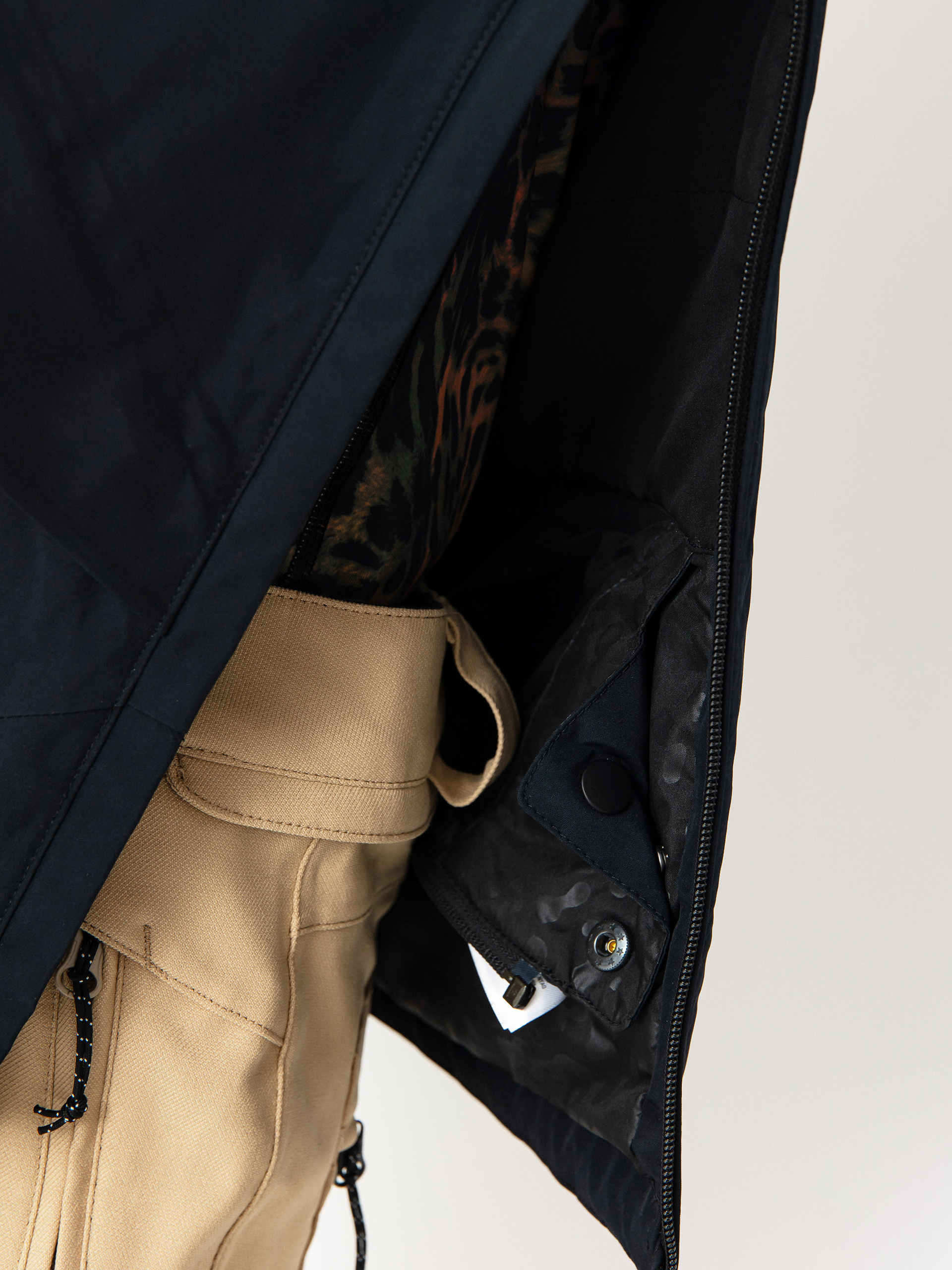 Damska Kurtka snowboardowa Volcom Fern Ins Gore Pullover (black)