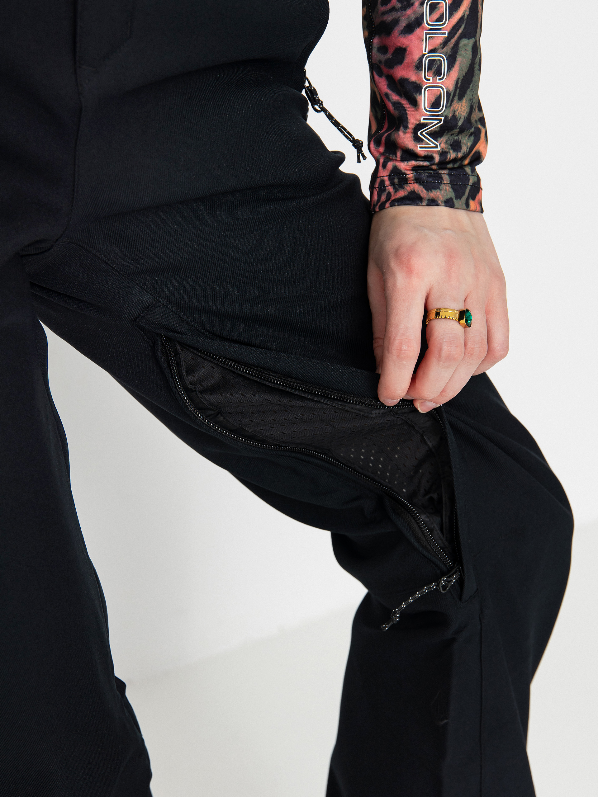 Damskie Spodnie snowboardowe Volcom Genus Stretch (black)