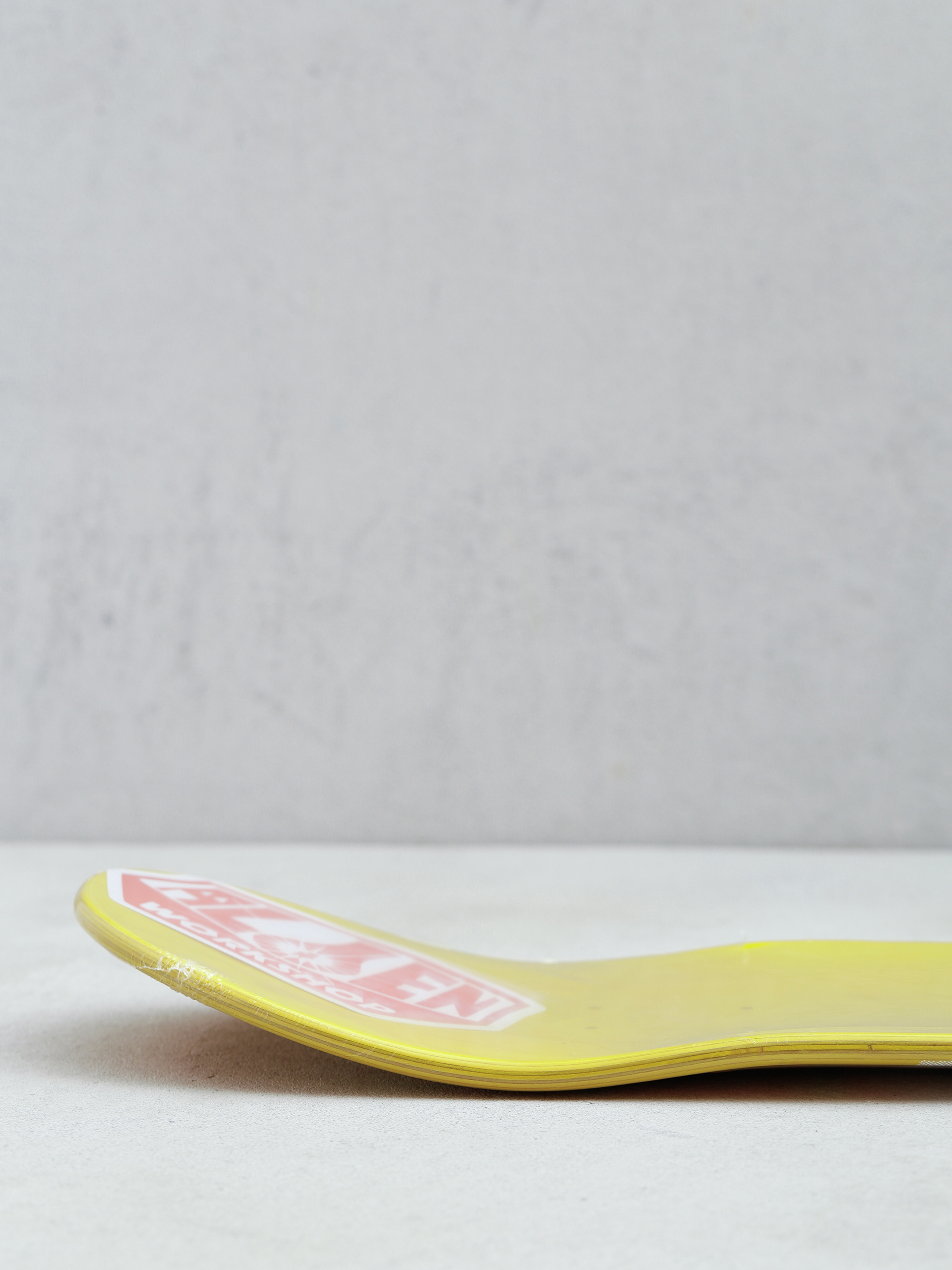 Deck Alienworkshop EXP Sammy Montano (yellow)