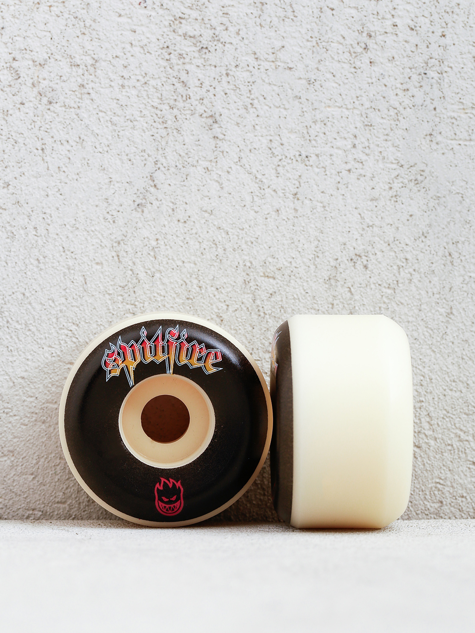 Ku00f3u0142ka Spitfire F4 99D Venom Script Conical Full (natural/black)