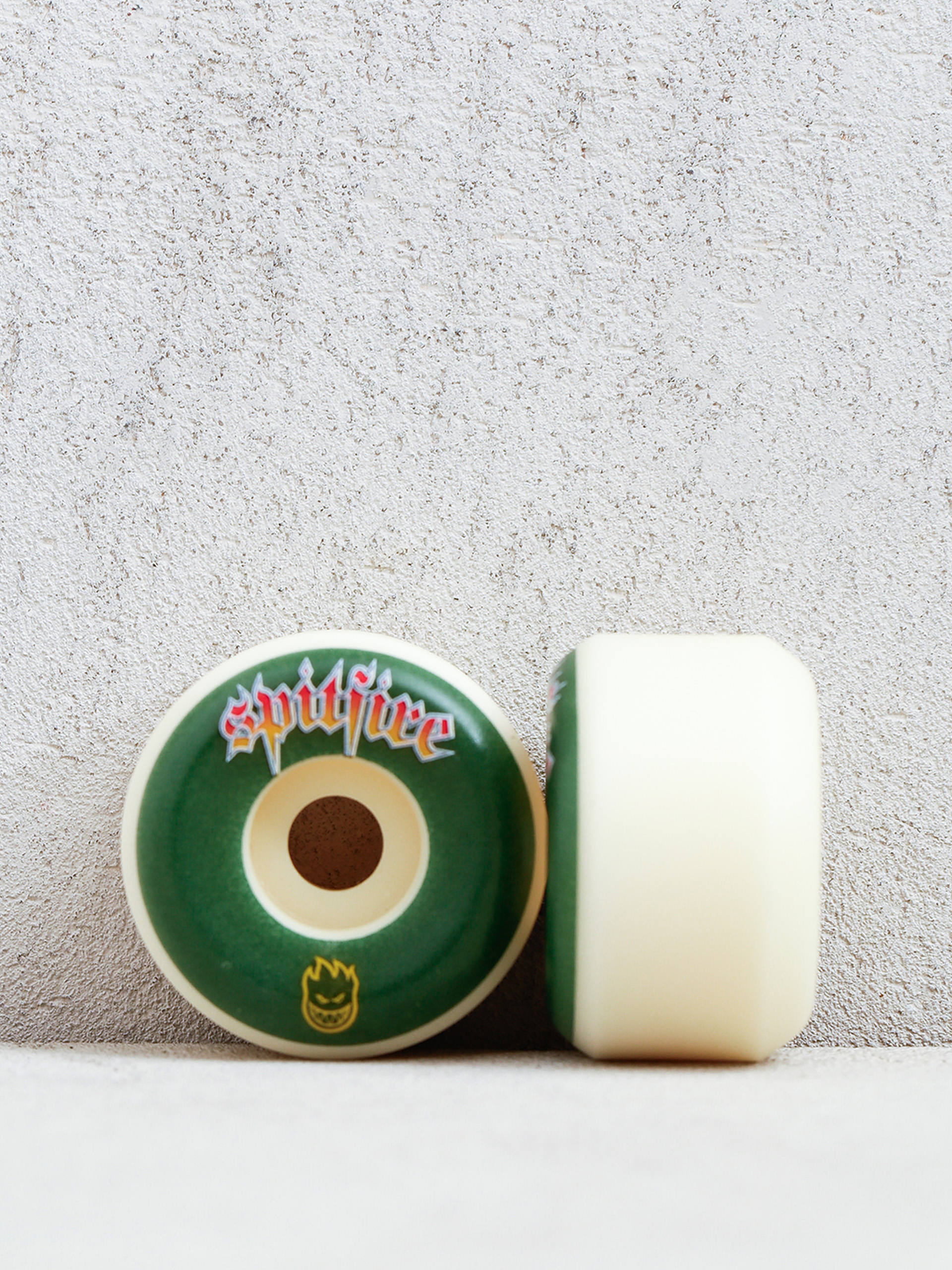 Ku00f3u0142ka Spitfire F4 99D Venom Script Conical Full (natural/green)