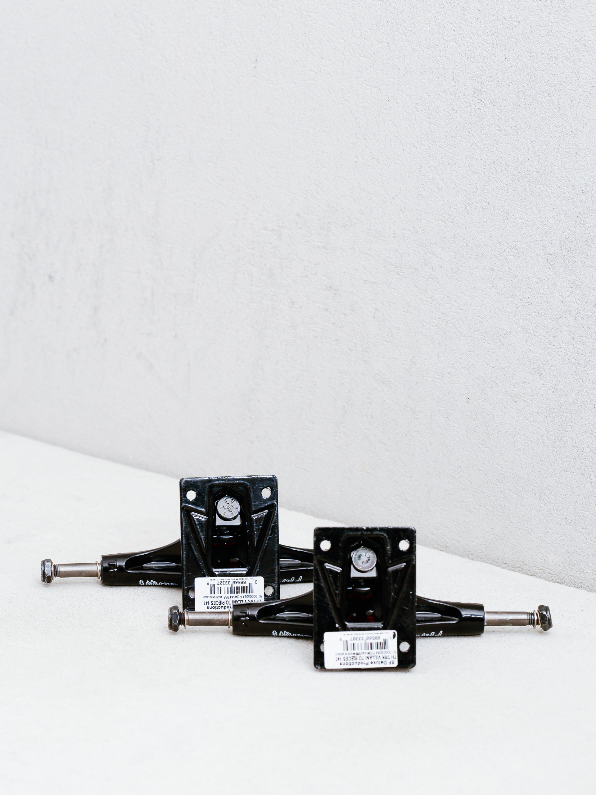 Traki Thunder Villani To Pieces (black)