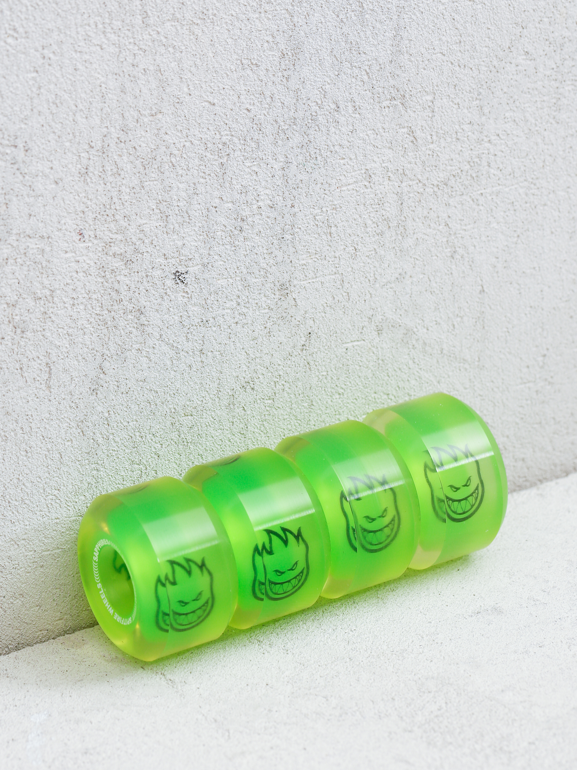 Kółka Spitfire 90D Neon Sapphire Conical Full (green)