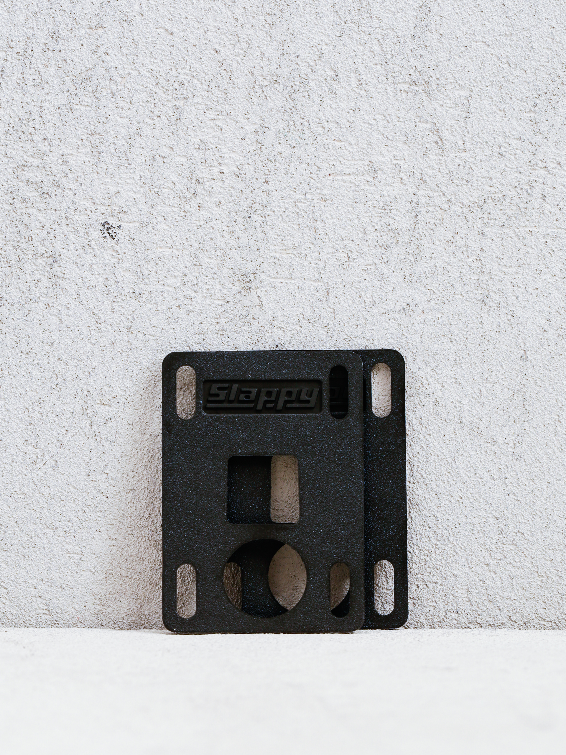 Podkładki Slappy 2mm Slab Risers (black)
