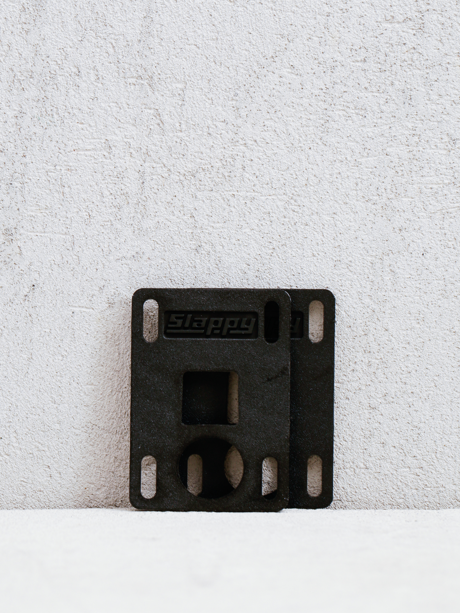 Podkładki Slappy 4mm Slab Risers (black)