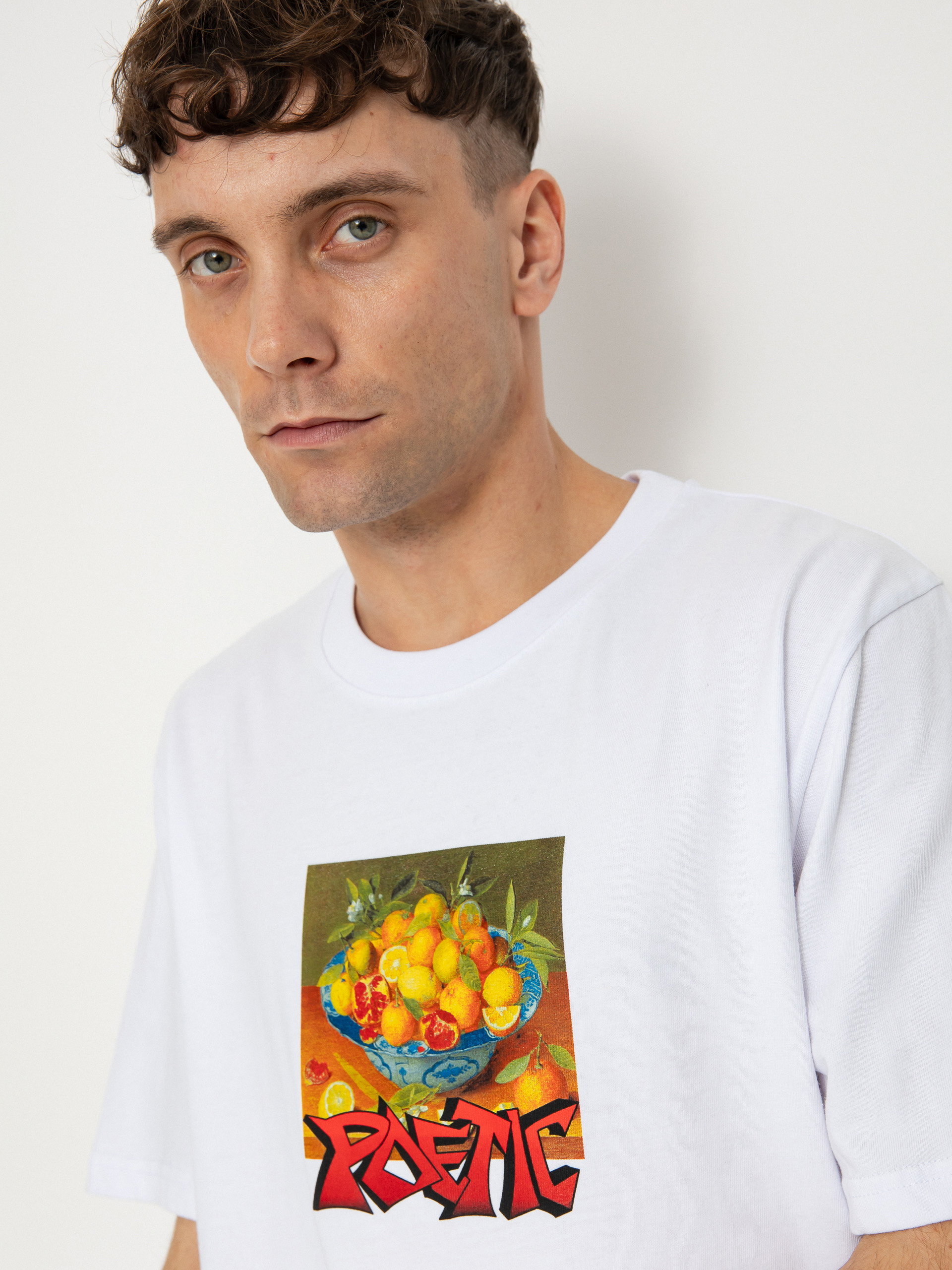 T-shirt Poetic Collective Graff Fruit (white)