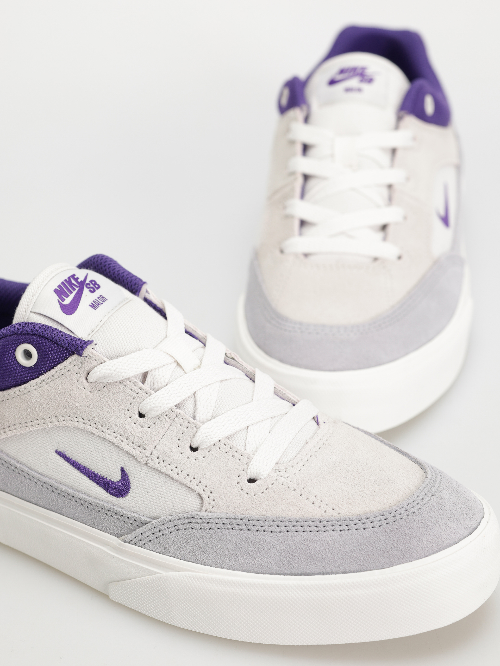 Buty Nike SB Malor (platinum tint/court purple wolf grey)